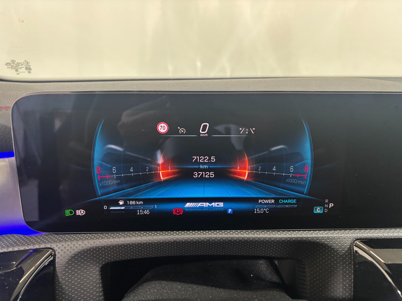 Mercedes-Benz CLA 35 AMG * Adaptive LED * Kit aéro * Jantes 19 — photo 11