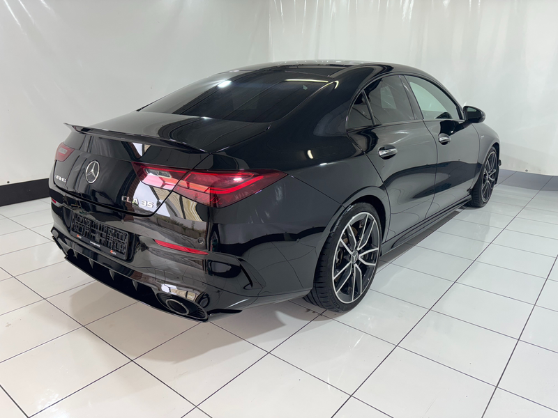 Mercedes-Benz CLA 35 AMG * Adaptive LED * Kit aéro * Jantes 19 — photo 6