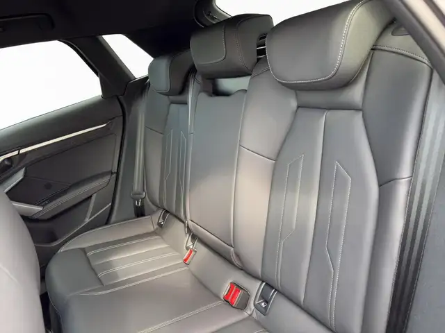 Audi A3 view 9