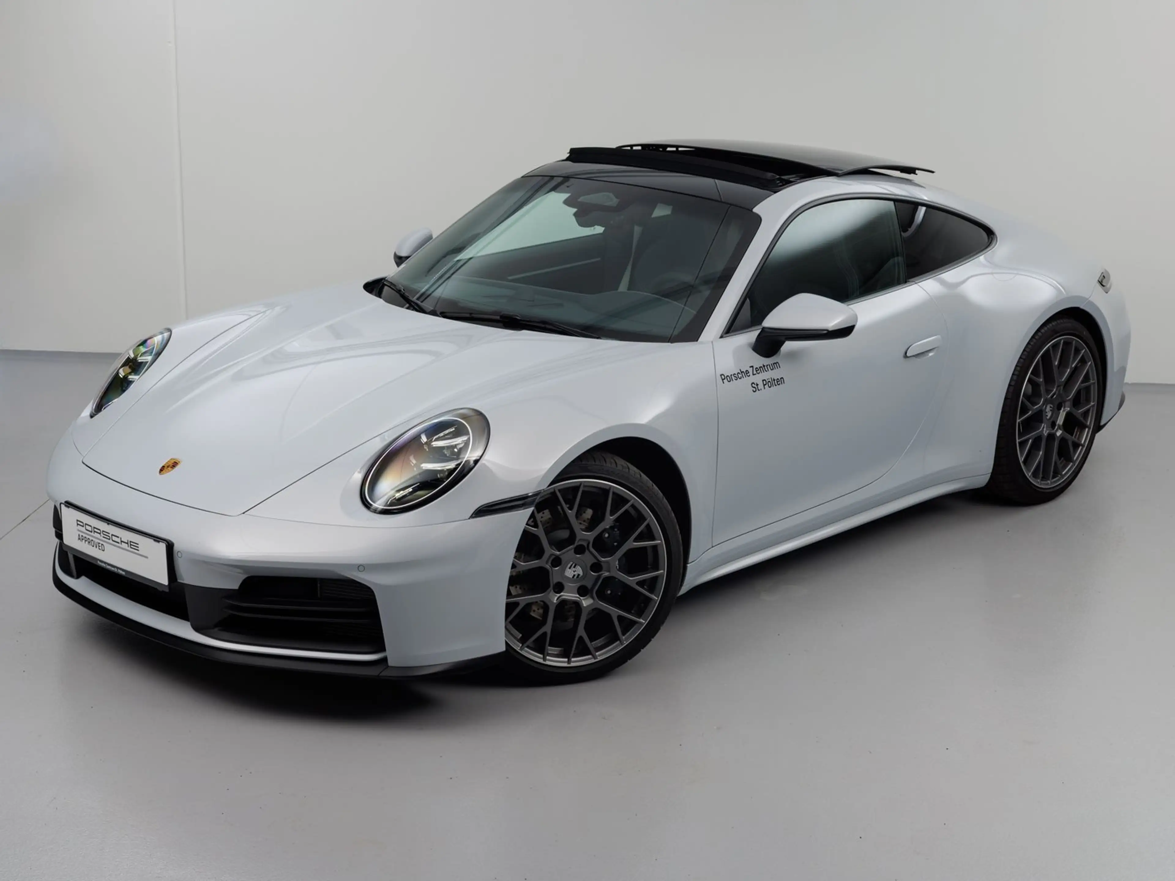Porsche 911 Carrera — photo 8