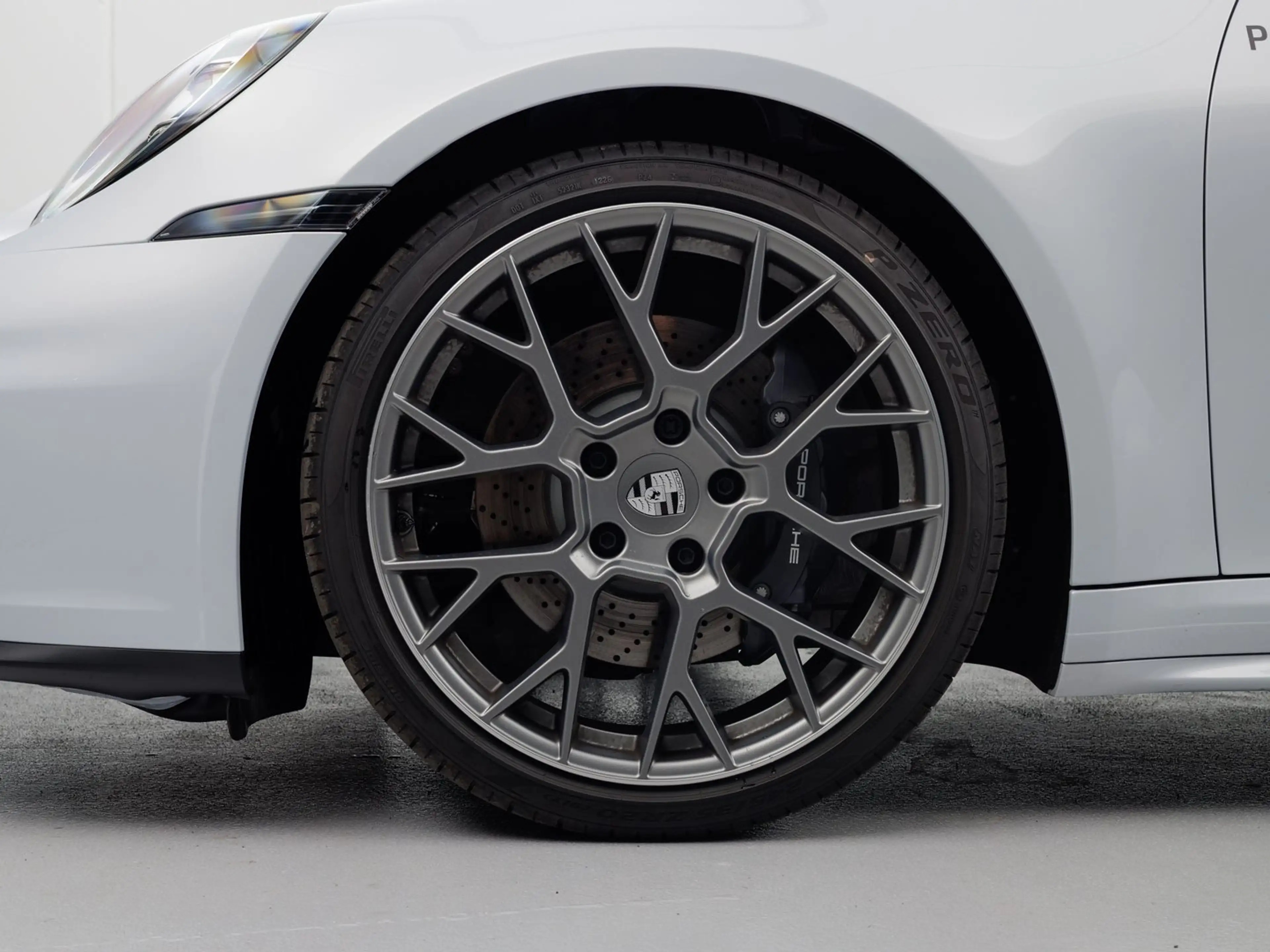 Porsche 911 Carrera — photo 12