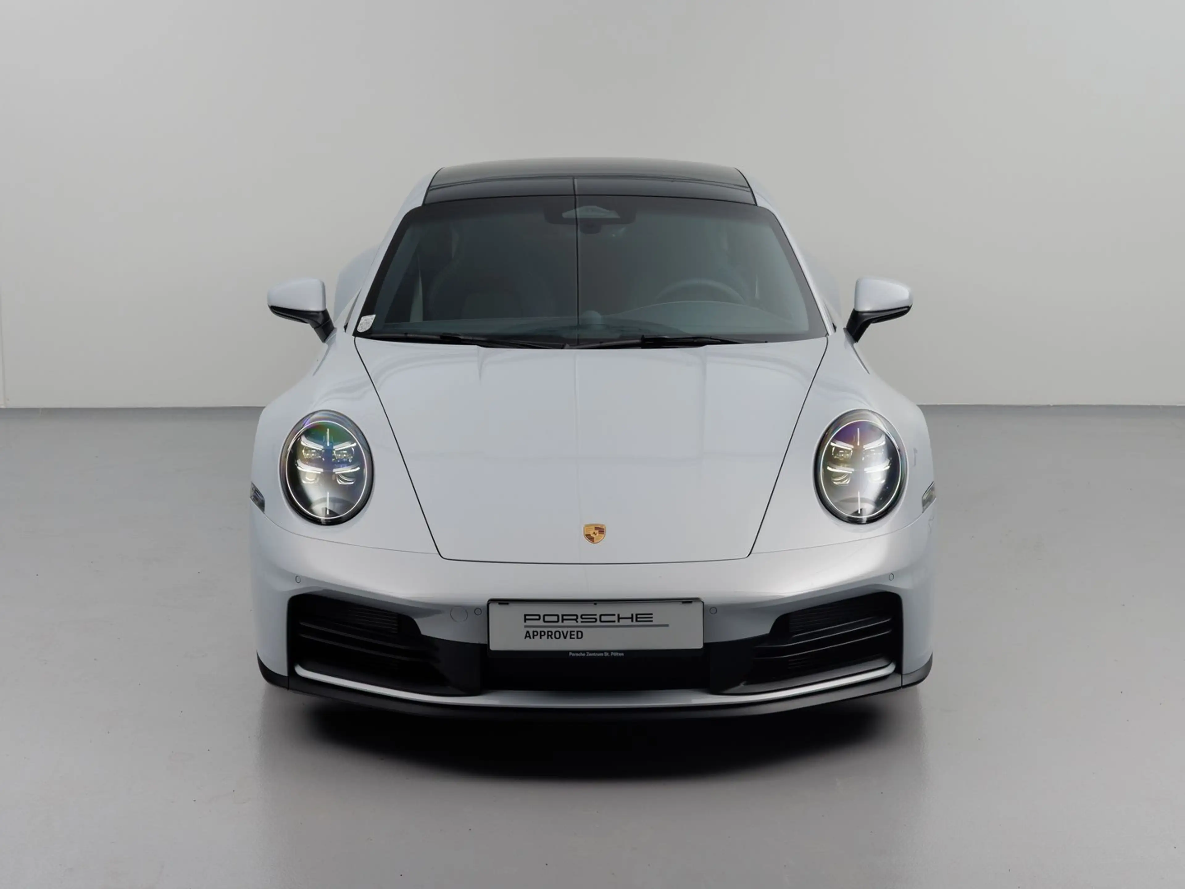 Porsche 911 Carrera — photo 4