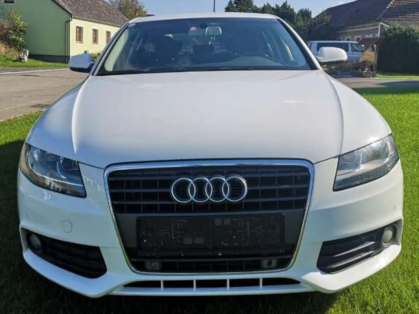 Audi A4 A4 2,0 TDI DPF Белый - 1