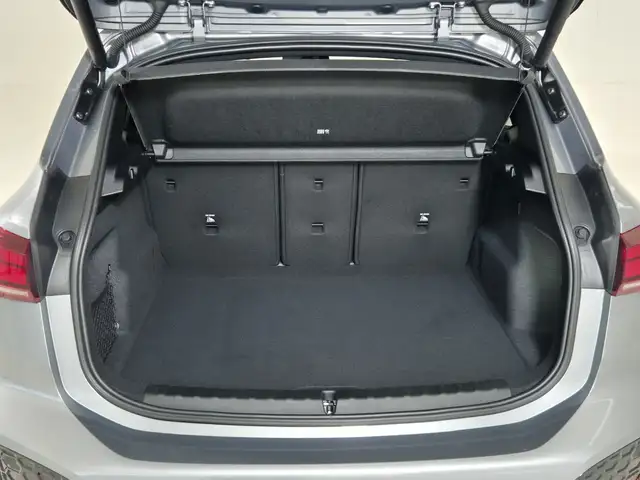 BMW 2 Series view 13