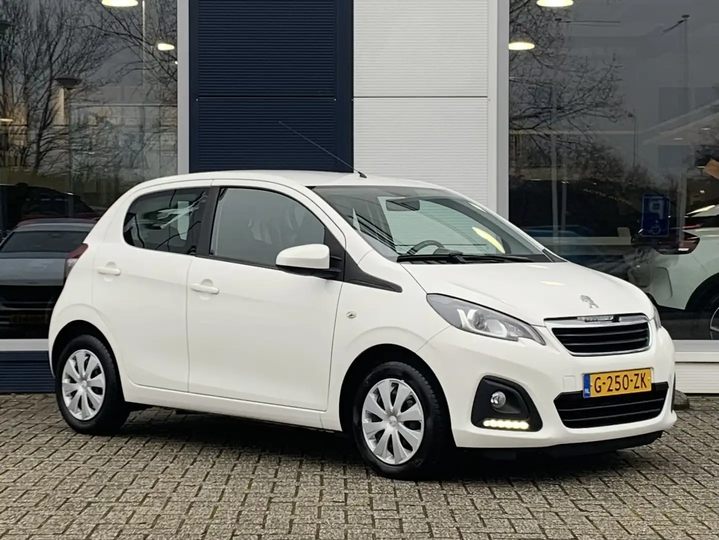 Peugeot 108 1.0 e-VTi 72pk 5-drs Active | Airco | Bluetooth | Blanc - 2