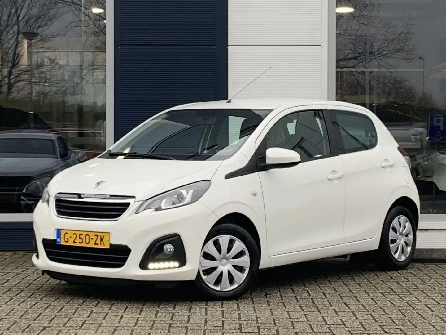 Peugeot 108 1.0 e-VTi 72pk 5-drs Active | Airco | Bluetooth | Blanc - 1