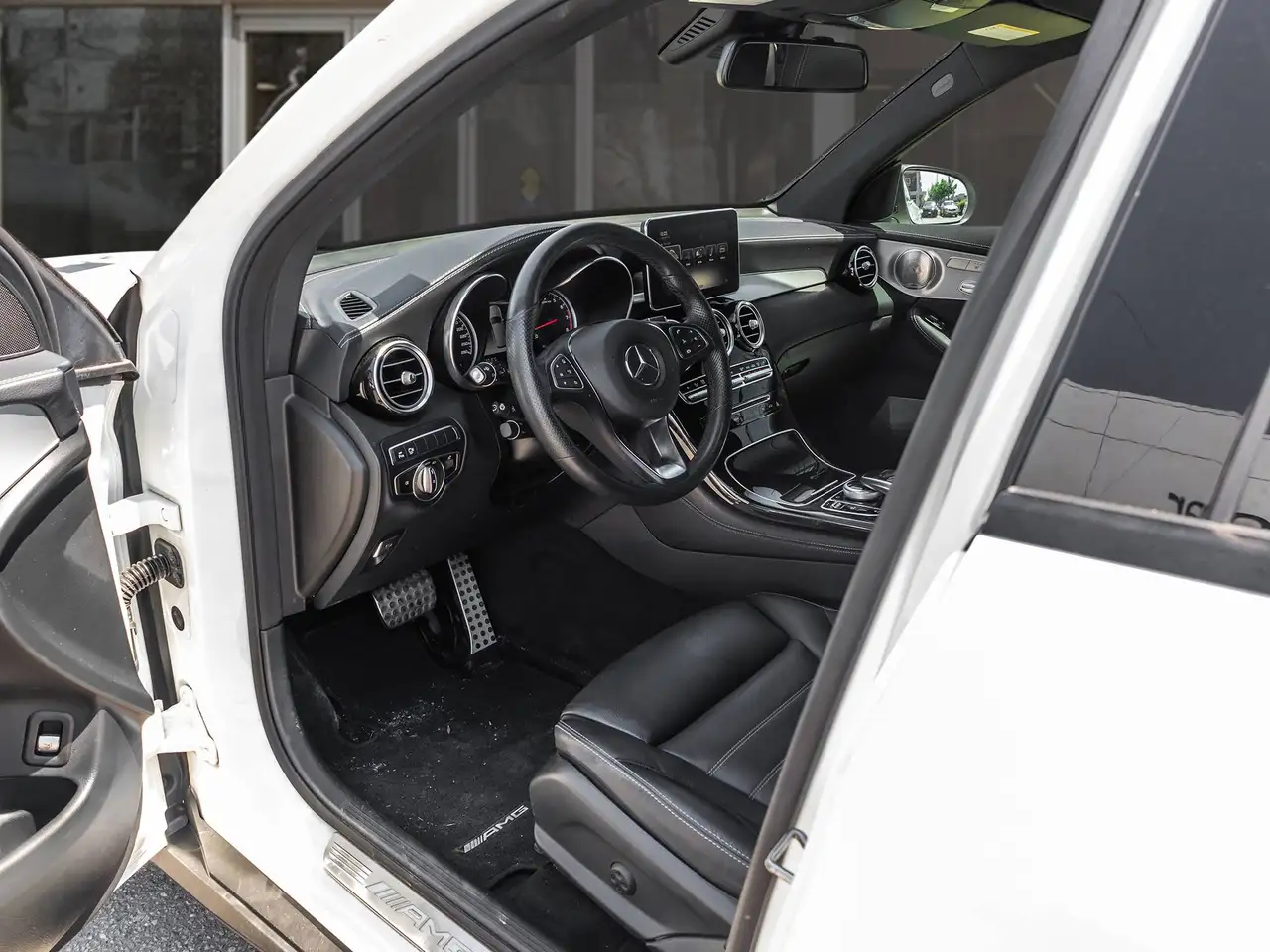 Mercedes-Benz GLC photo Mercedes-Benz GLC