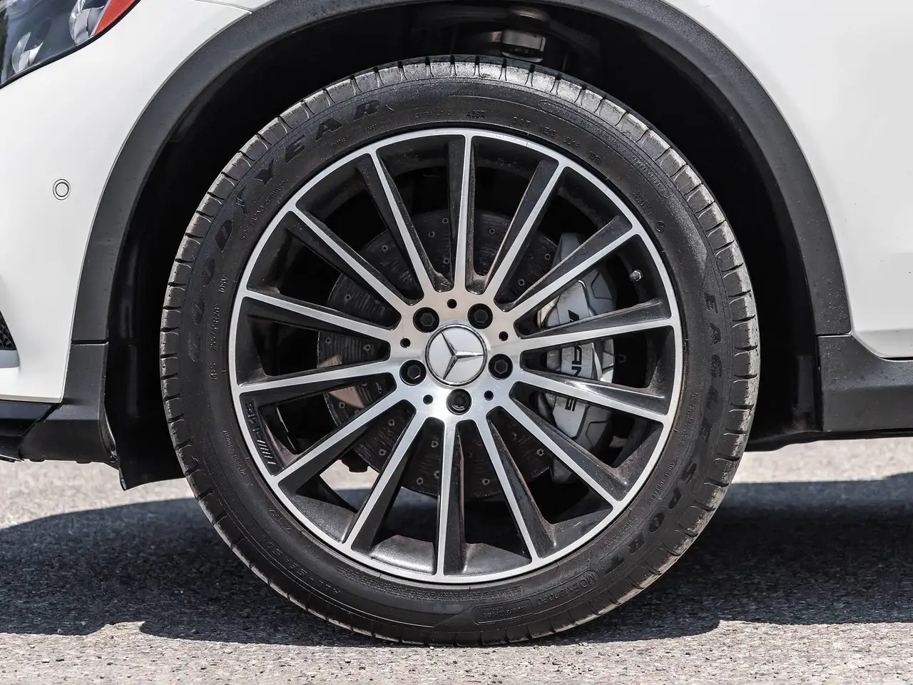 Mercedes-Benz GLC photo Mercedes-Benz GLC