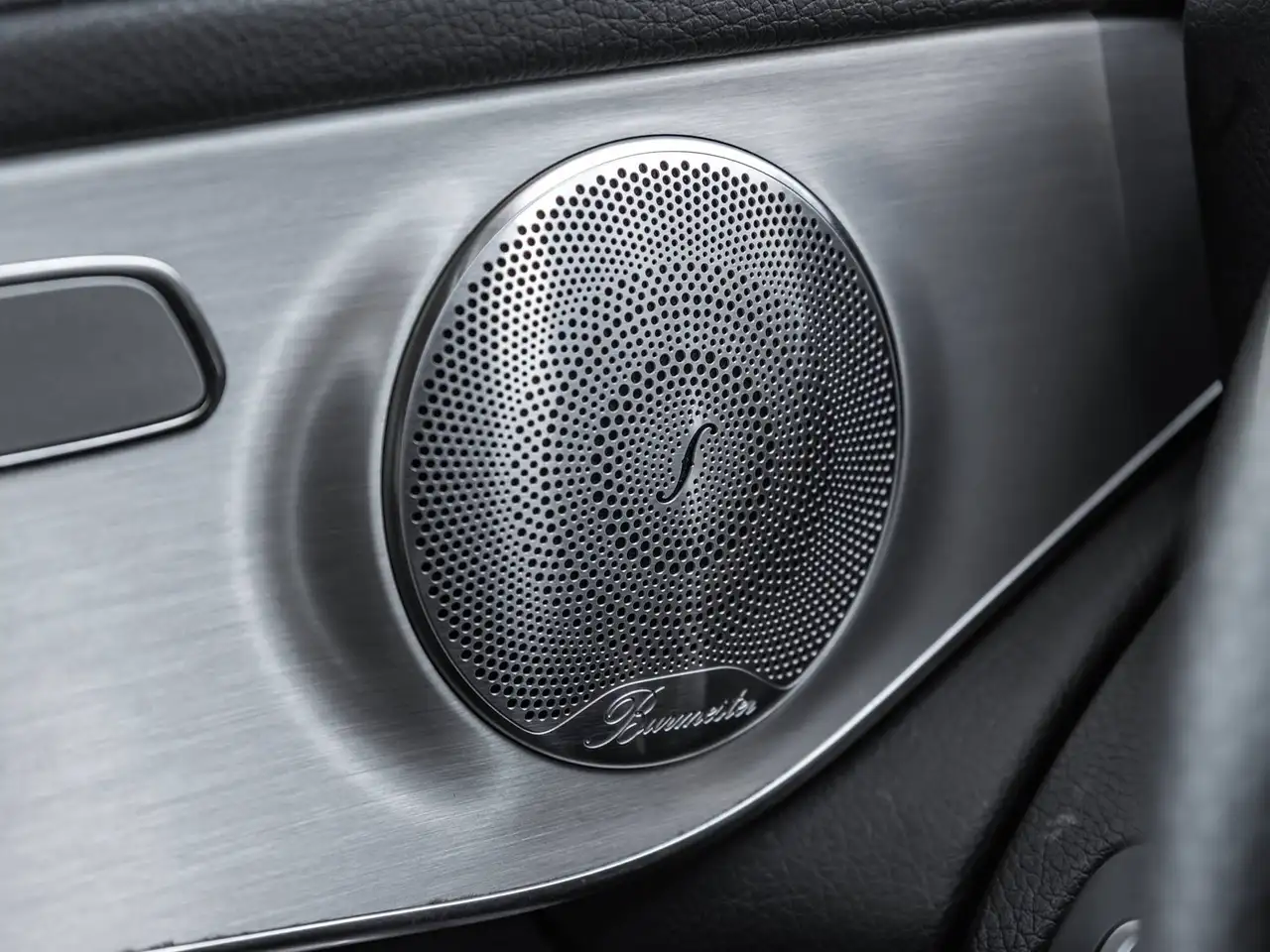 Mercedes-Benz GLC photo Mercedes-Benz GLC