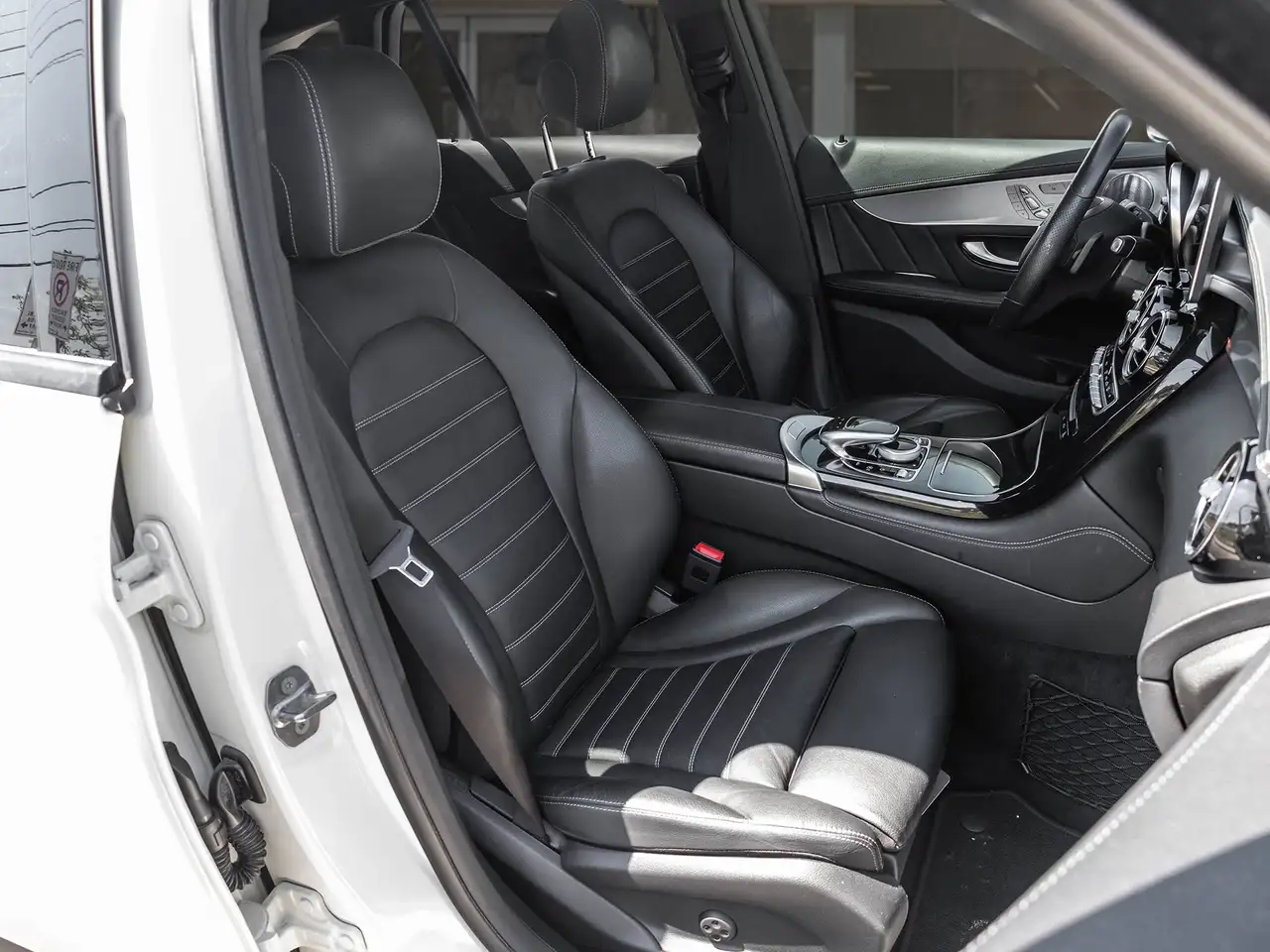 Mercedes-Benz GLC photo Mercedes-Benz GLC