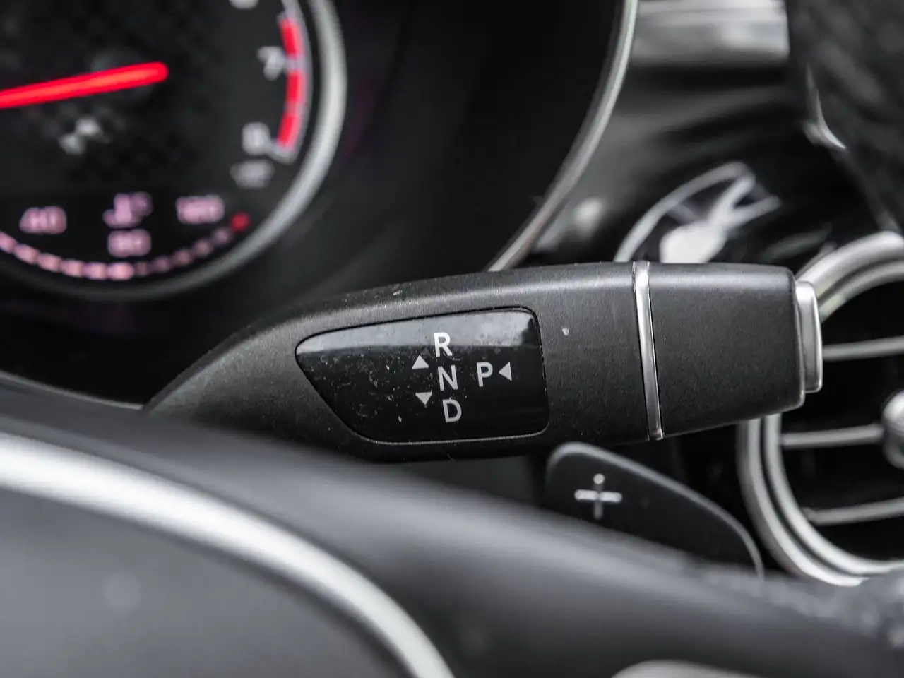 Mercedes-Benz GLC photo Mercedes-Benz GLC