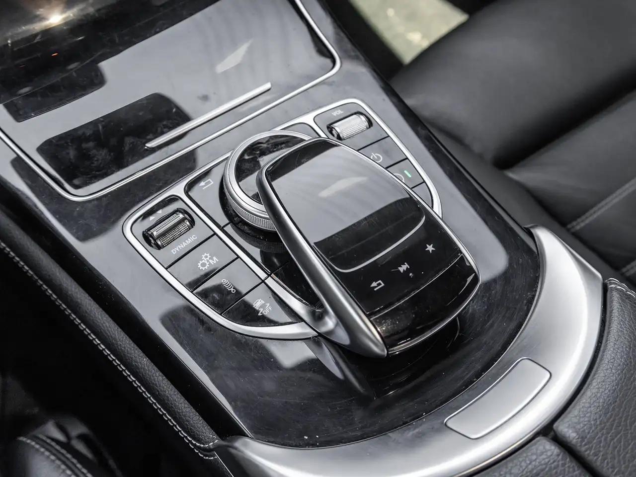Mercedes-Benz GLC photo Mercedes-Benz GLC