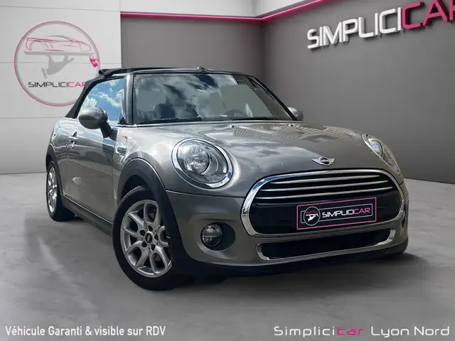 MINI Cooper Cabriolet Cooper 136 ch BVA6 Finition Red Hot Chili