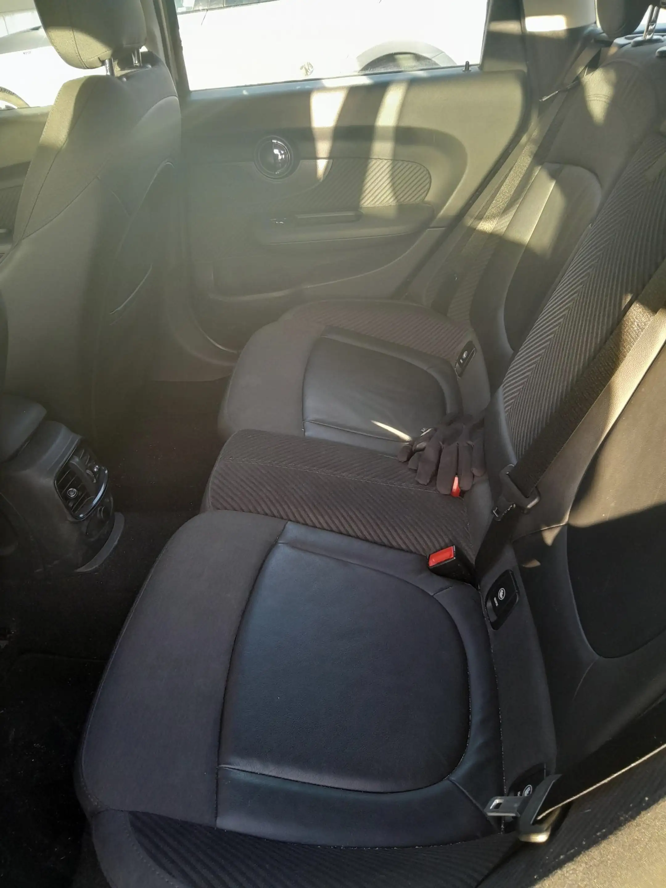 MINI Cooper D Clubman MINI CLUBMAN Diesel — photo 10