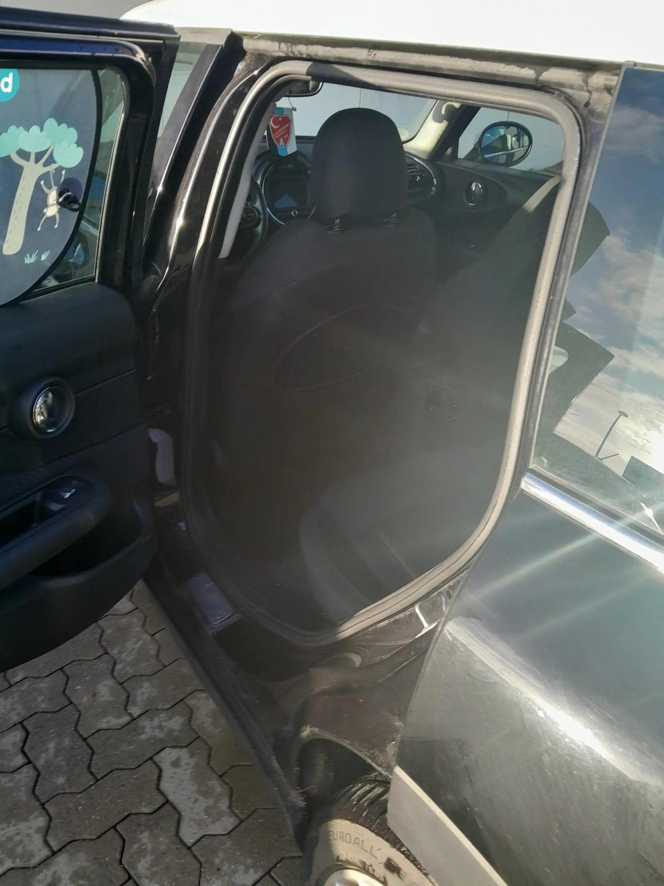 MINI Cooper D Clubman MINI CLUBMAN Diesel — photo 11