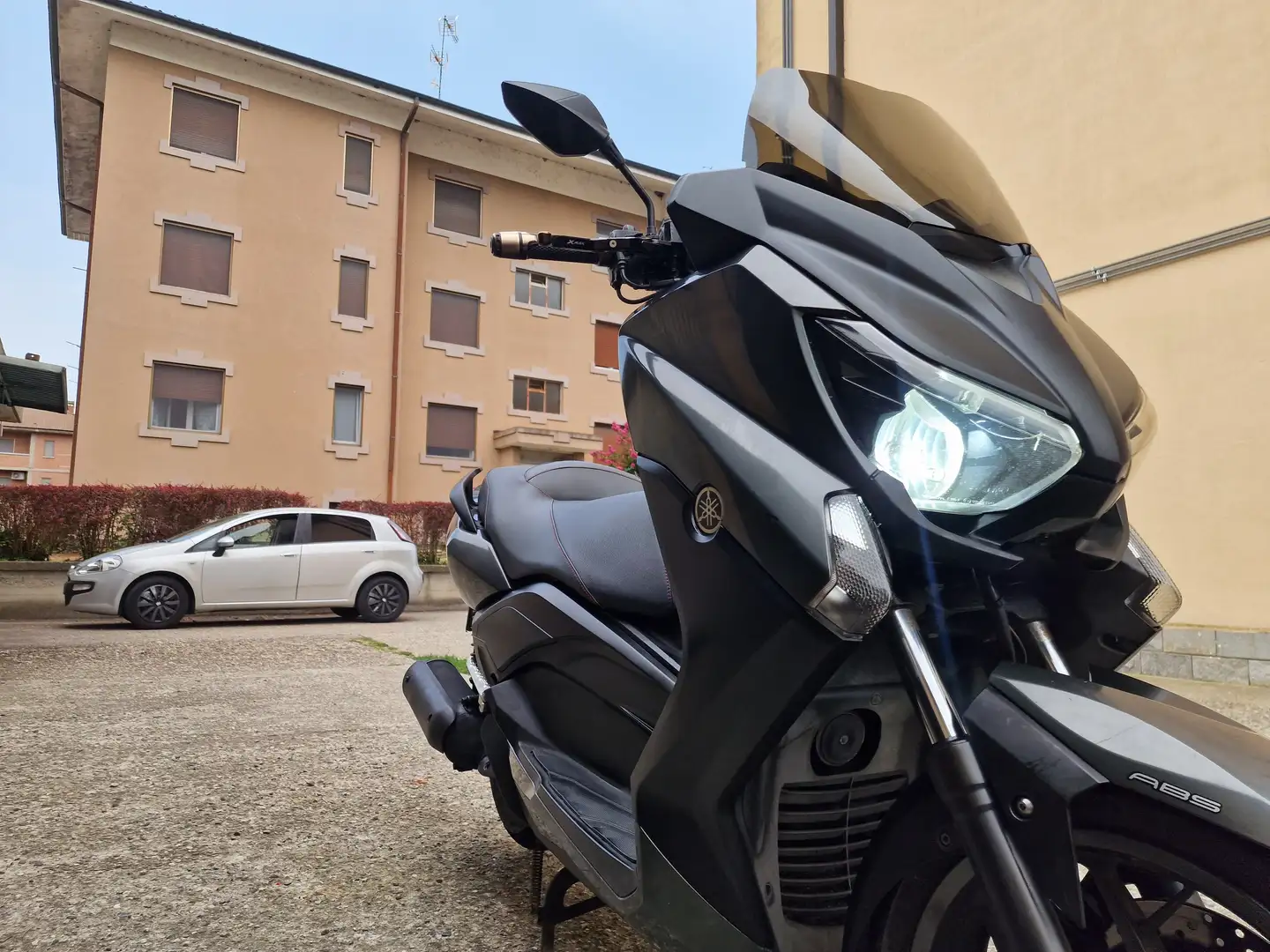 Yamaha X-Max 250 ABS YP250RA Grigio - 1