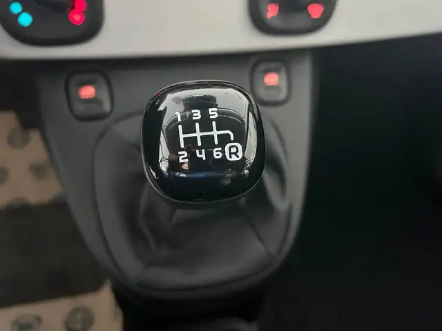 Fiat Panda view 13