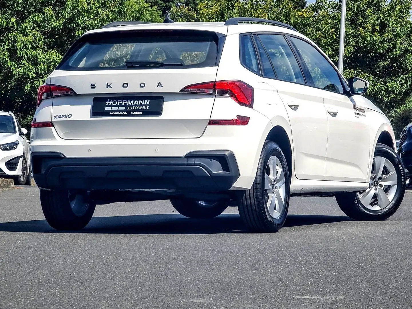 Skoda Kamiq 1.0 TSI Essence Sitzheizung Winterpaket LE Weiß - 2