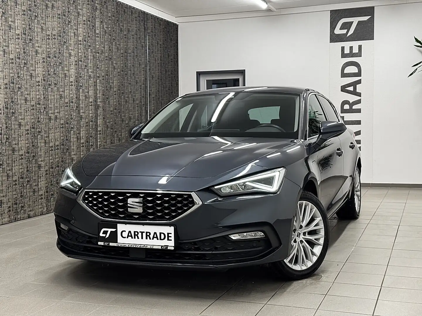 SEAT Leon Xcellence eHybrid 204 DSG / LED/ VIRTUAL/ ACC/ ... Grau - 1