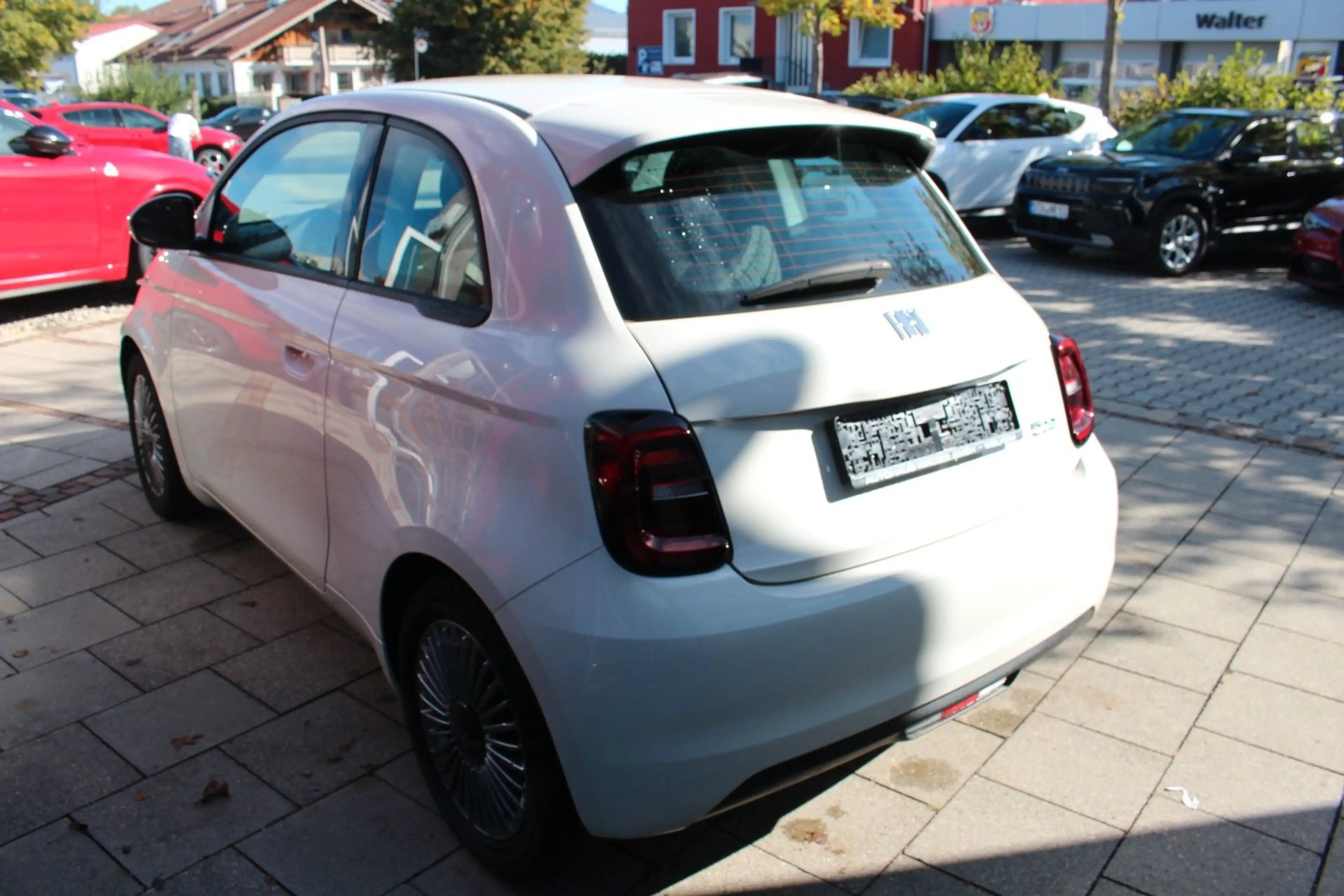 Fiat 500e CARPLAY/ SOH 96,5% — photo 8