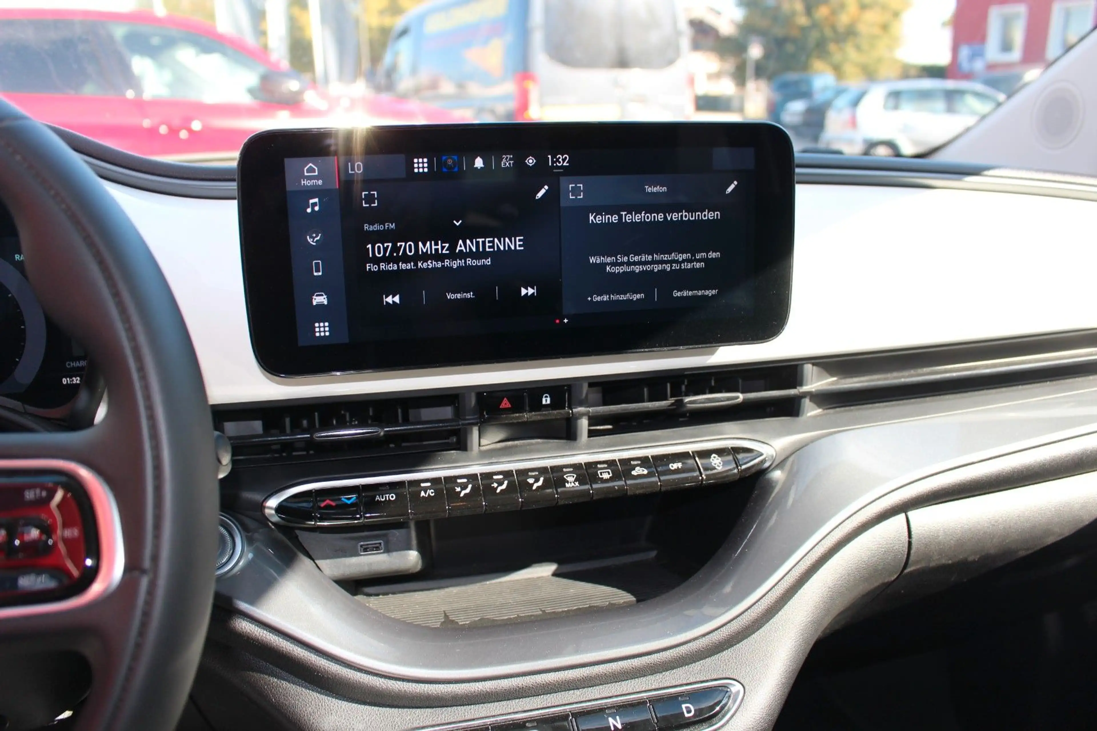 Fiat 500e CARPLAY/ SOH 96,5% — photo 14
