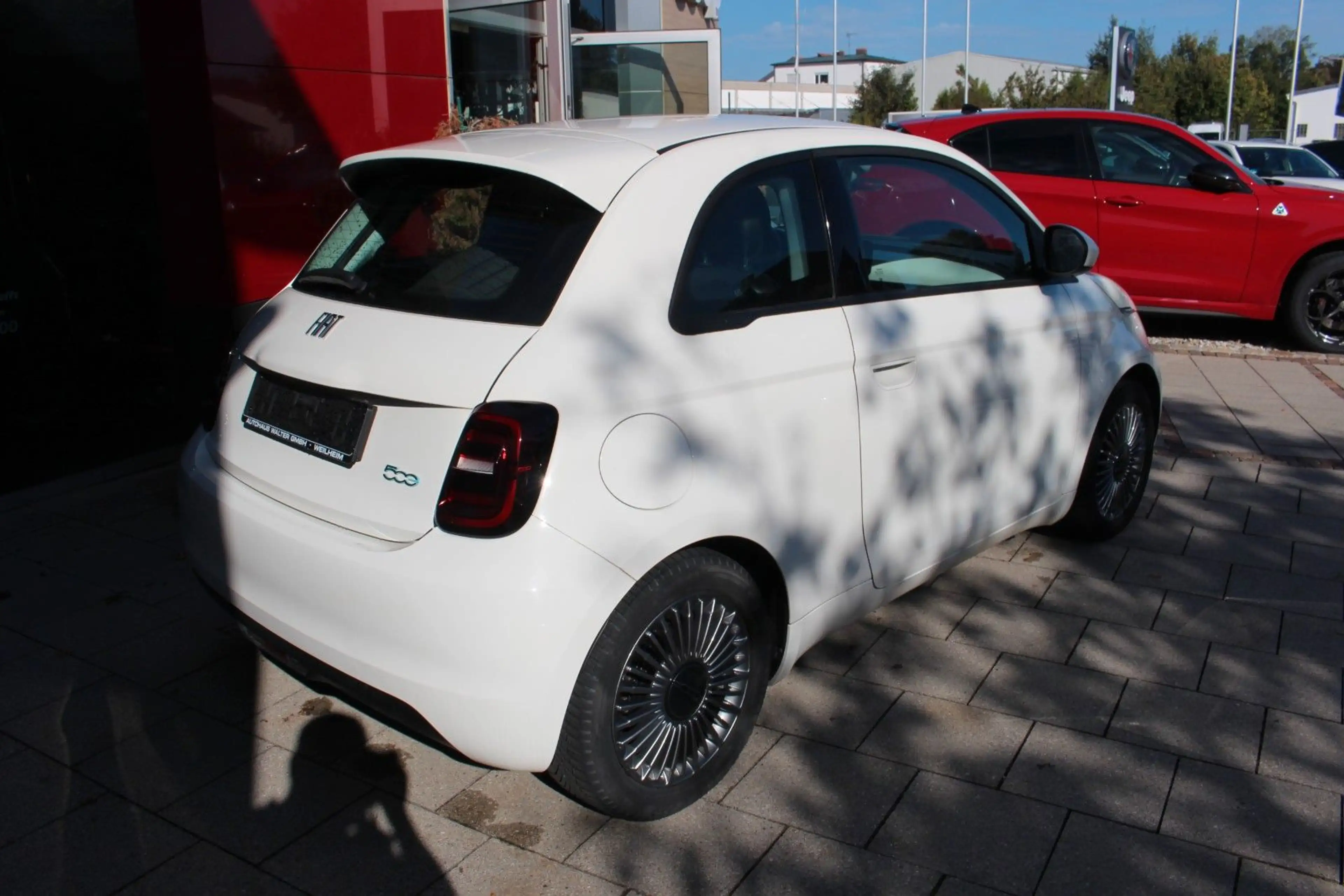 Fiat 500e CARPLAY/ SOH 96,5% — photo 7
