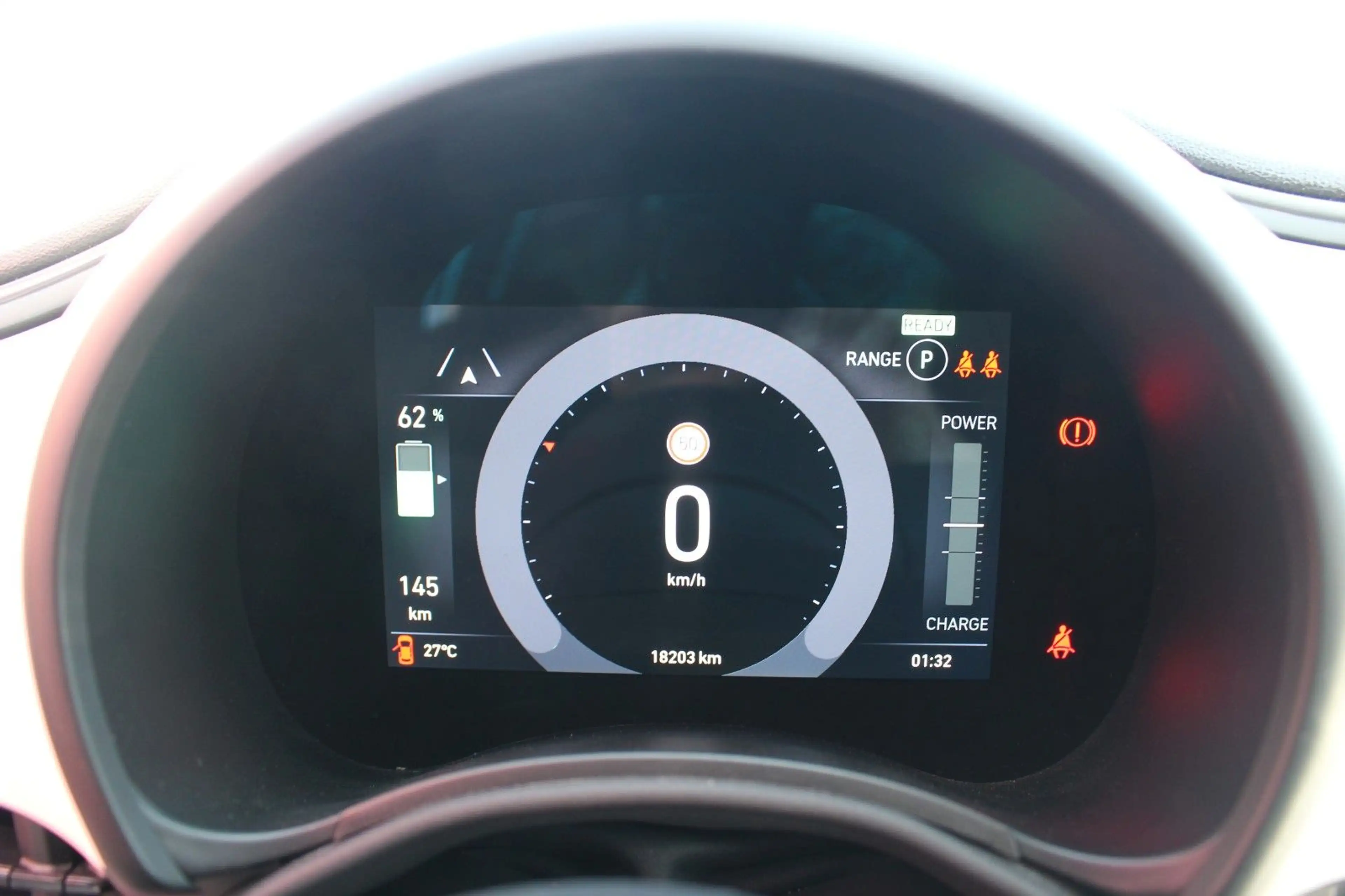 Fiat 500e CARPLAY/ SOH 96,5% — photo 12