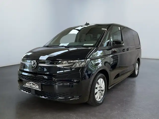 Volkswagen Multivan view 2
