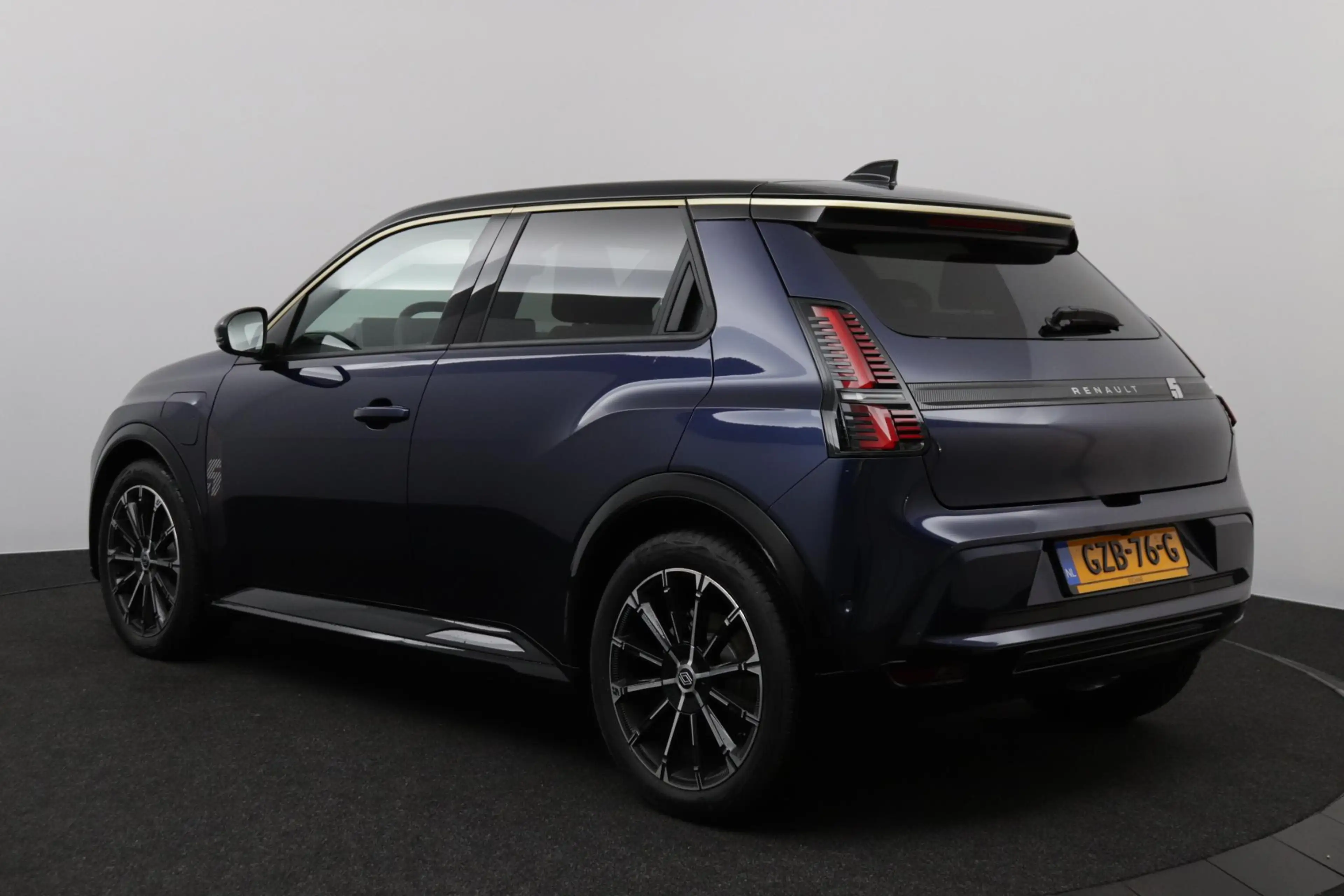 Renault R 5 comfort range iconic cinq 52 kWh | Pack Safety | P — photo 6