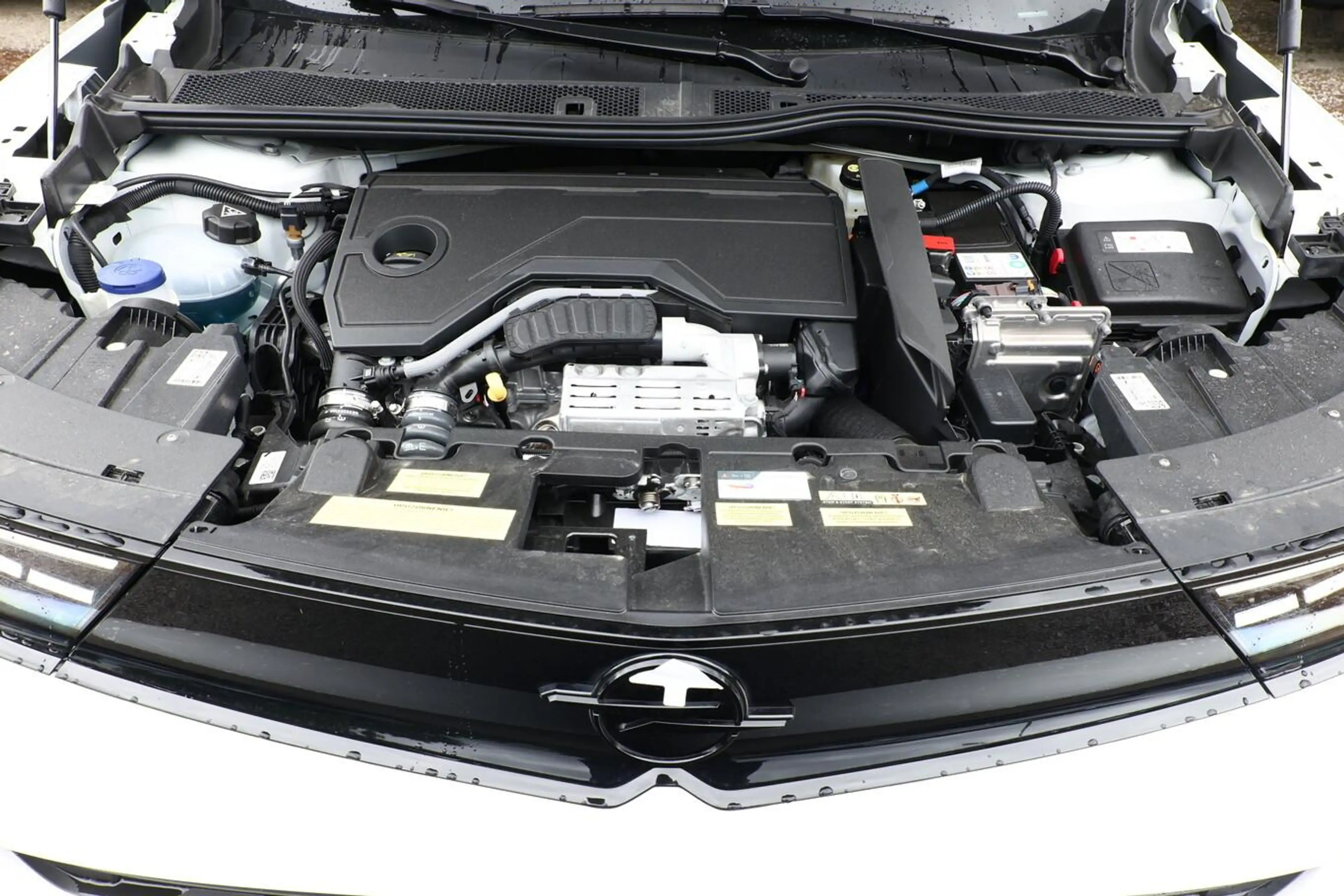 Opel Mokka GS Hybrid SHZ Kam PDC CarPl LaneA 17Z 100 kW (1... — photo 12