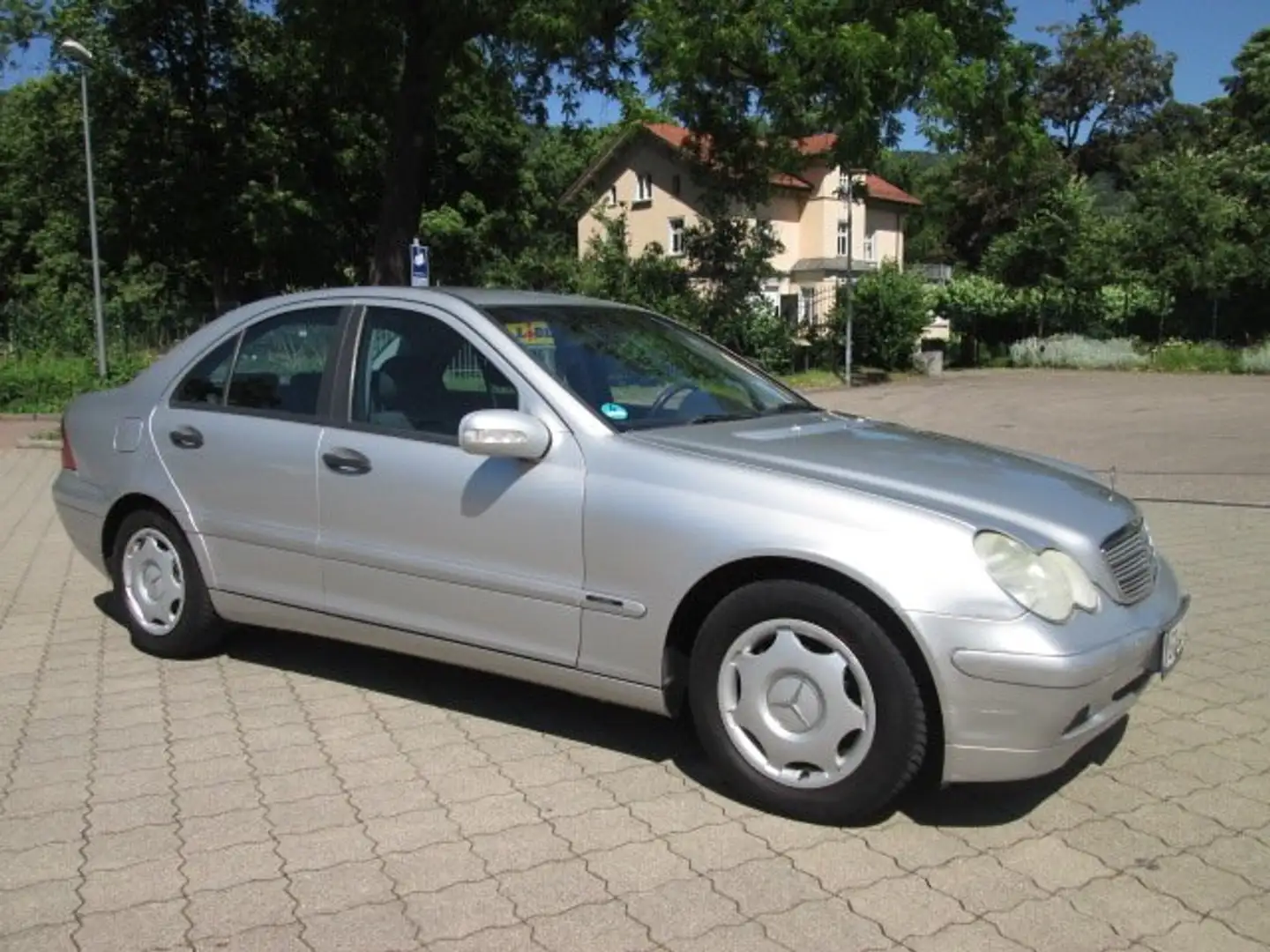 Mercedes-Benz C 220 CDI Classic+1.HAND+LIMOUSINE+INNEN AUSSEN TOP Серебристый - 1