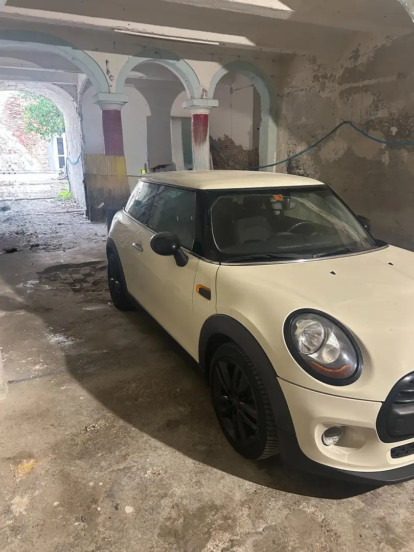 MINI One Mini IV F55-F56 2014 1.2 75cv 3p Bianco - 2
