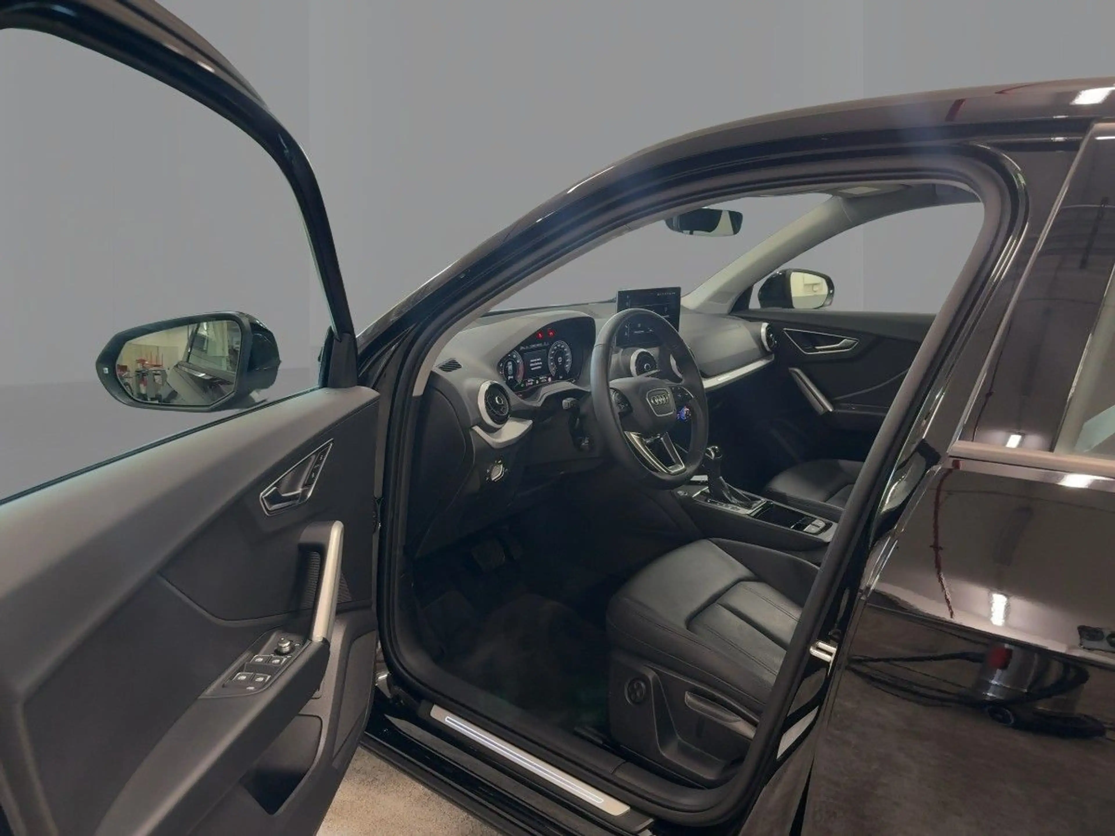 Audi Q2 35 TFSI S tronic NAVI/KAMERA/ACC/MATRIX/LM18 — photo 8