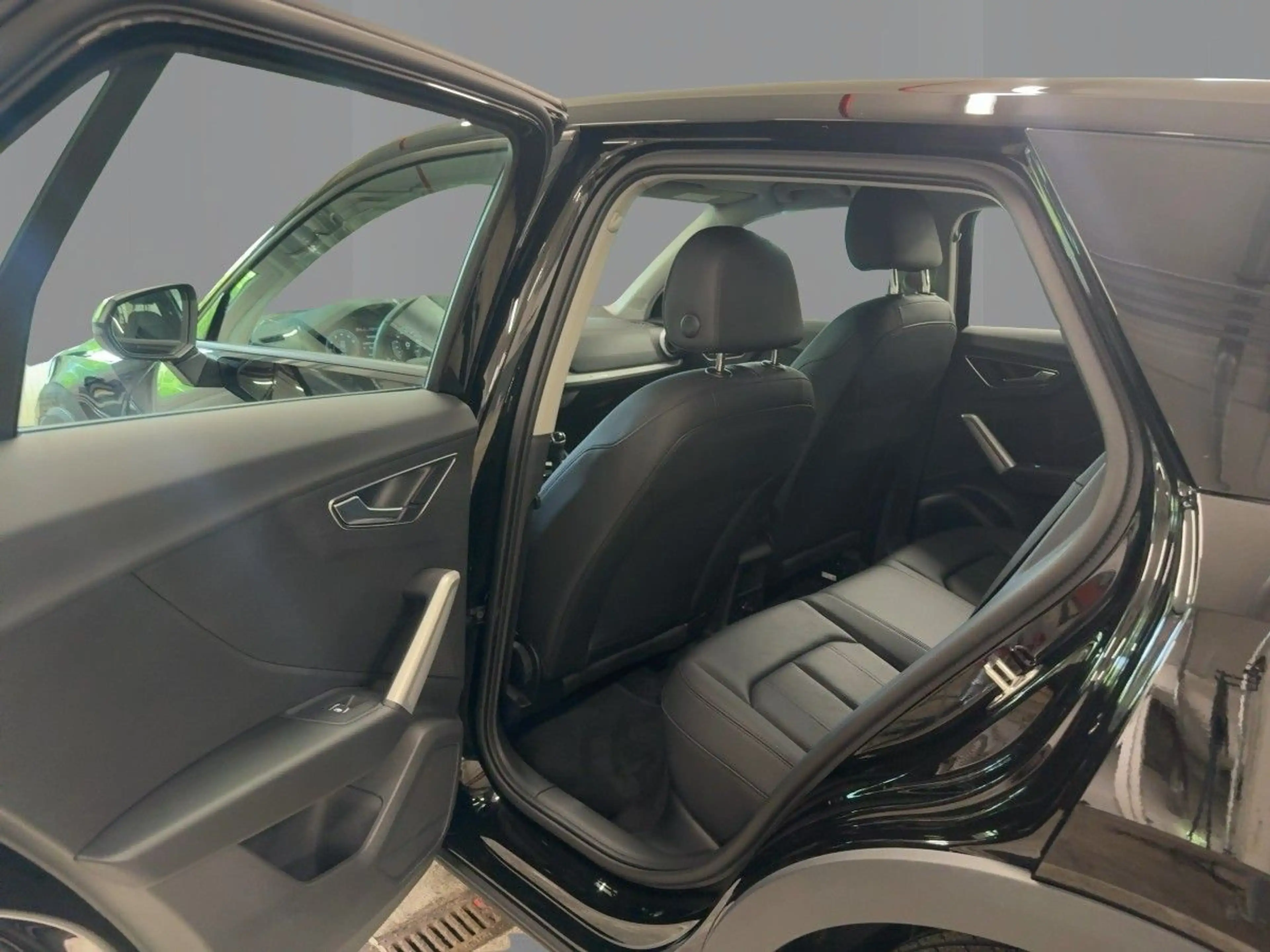 Audi Q2 35 TFSI S tronic NAVI/KAMERA/ACC/MATRIX/LM18 — photo 9