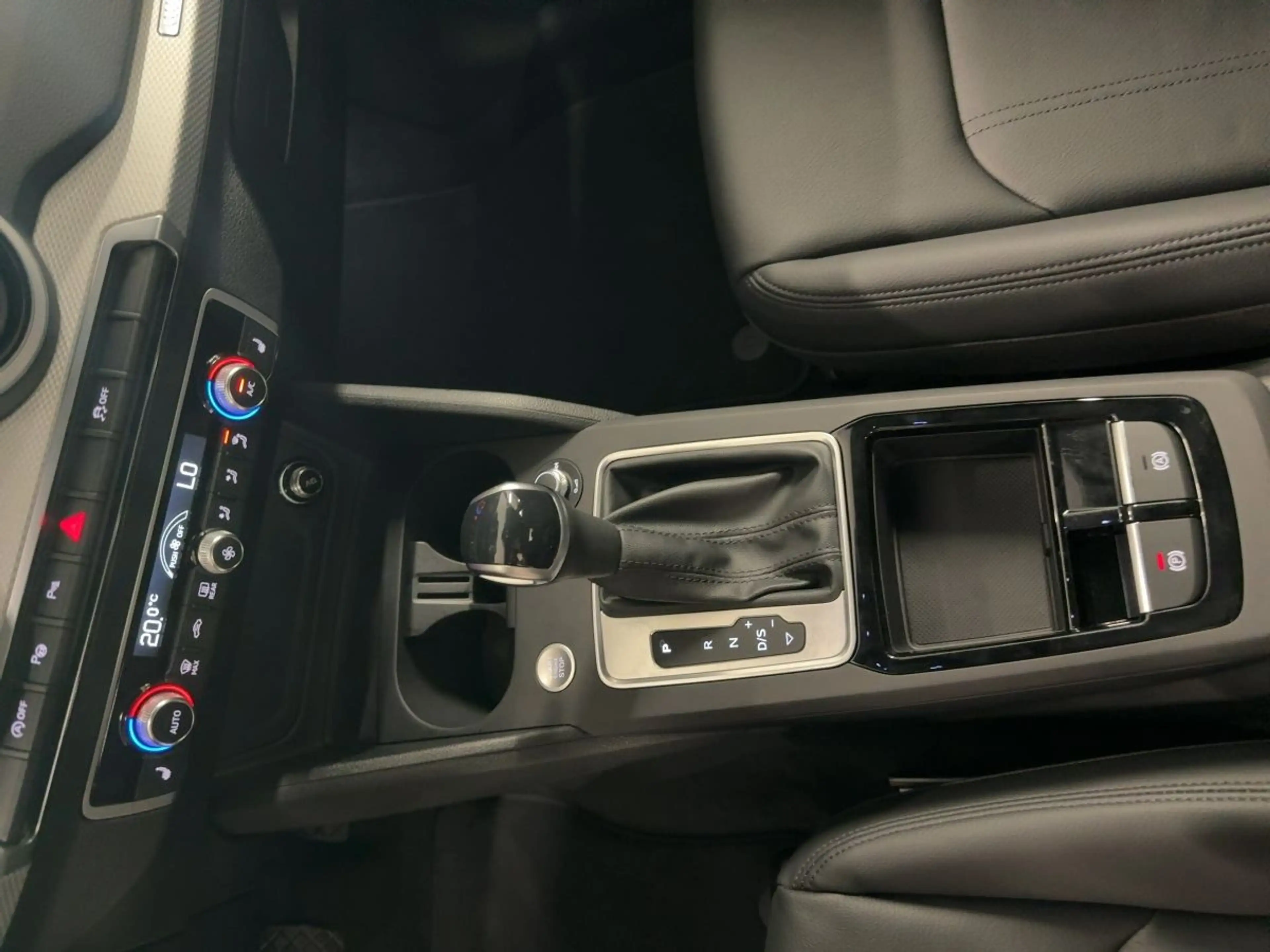 Audi Q2 35 TFSI S tronic NAVI/KAMERA/ACC/MATRIX/LM18 — photo 15