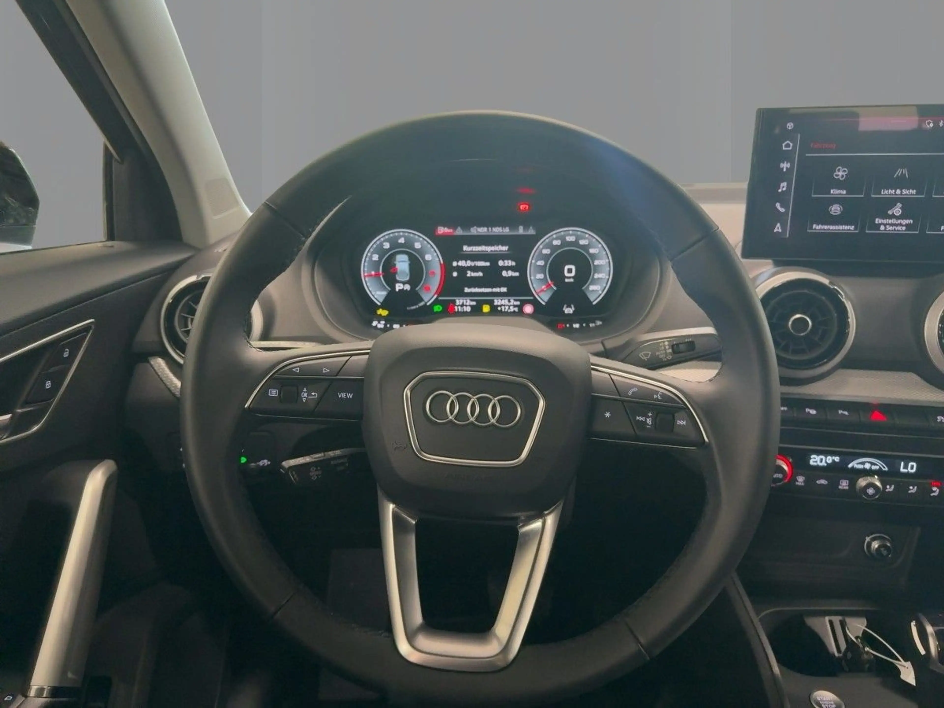 Audi Q2 35 TFSI S tronic NAVI/KAMERA/ACC/MATRIX/LM18 — photo 11