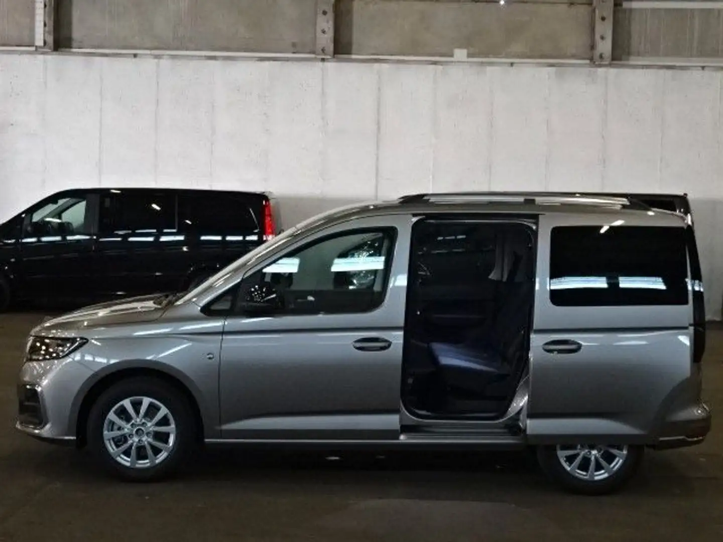 Ford Tourneo Connect Titanium AWD LMF Klima DAB SHZ Silber - 2