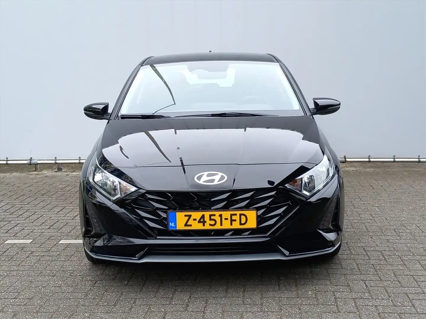 Hyundai i20 1.0 T-GDI 48V 100pk Comfort | Cruise | Airco | App Zwart - 2