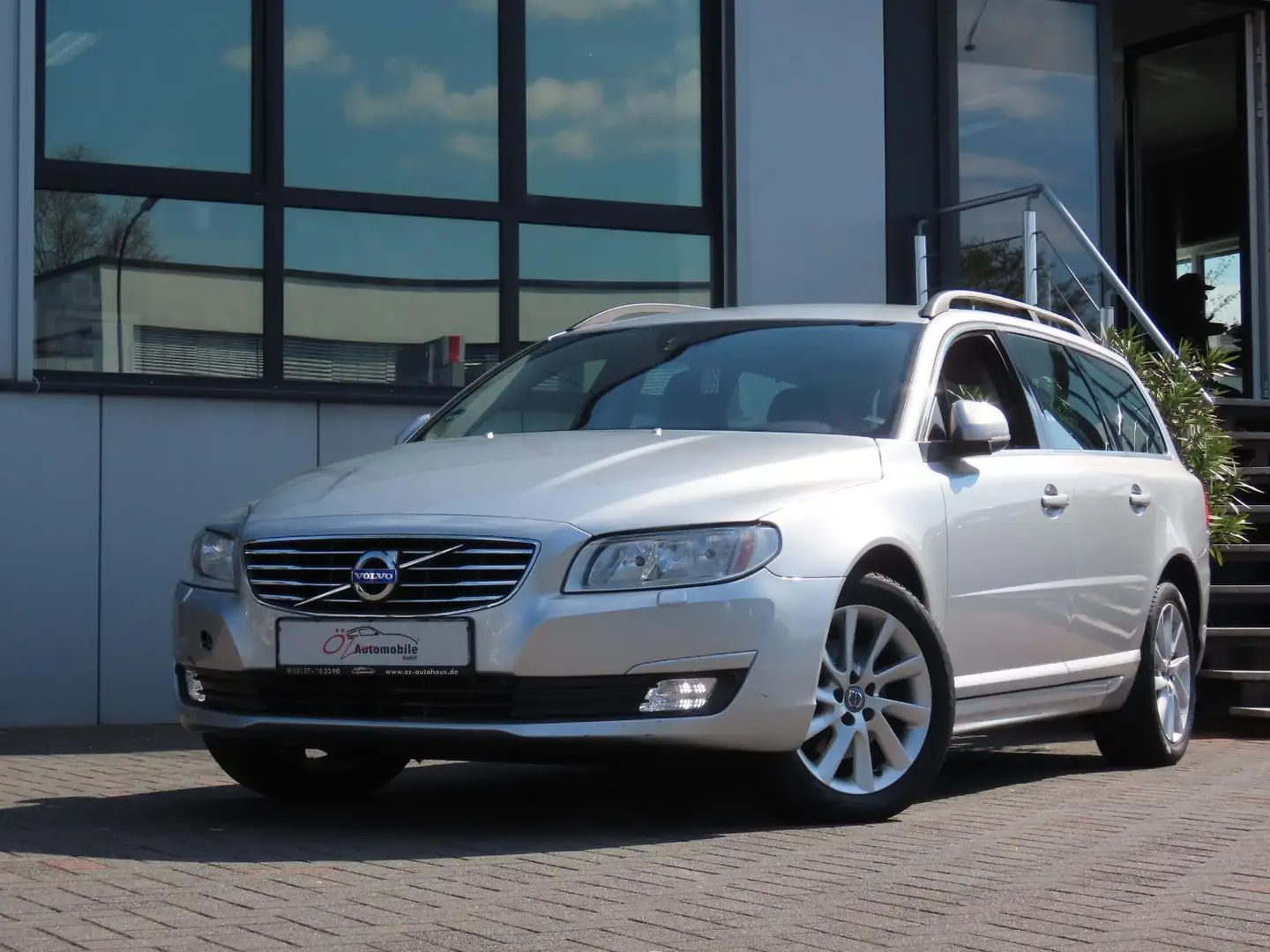 Volvo V70 Kombi Linje Classic Argintiu - 2