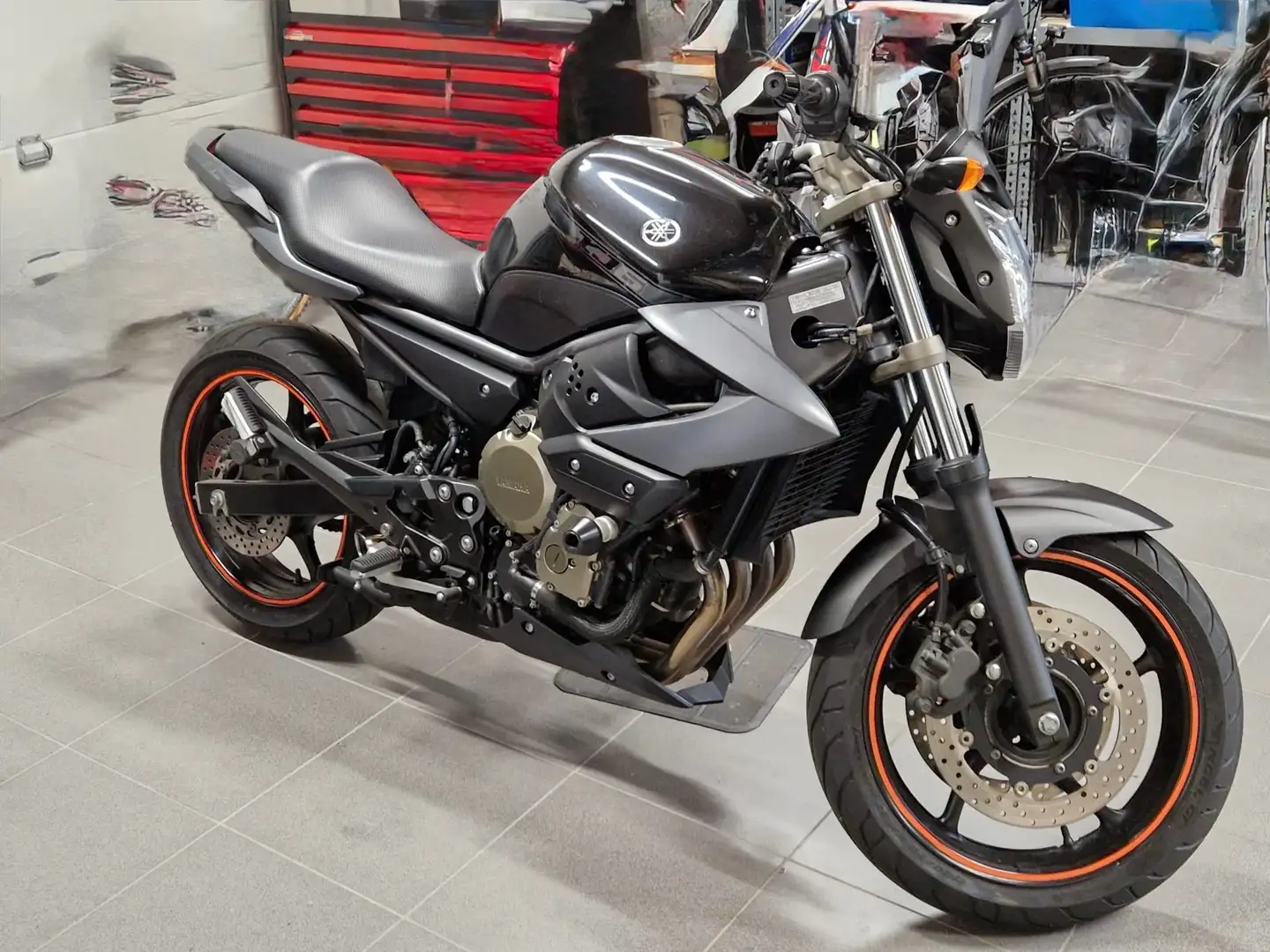 Yamaha XJ 6 Чёрный - 2