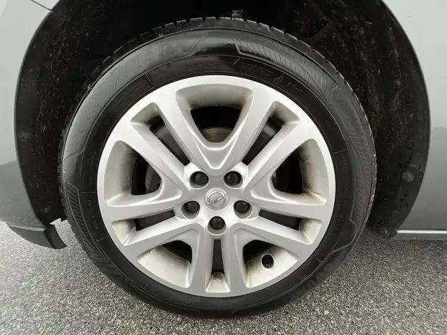 Opel Astra view 6