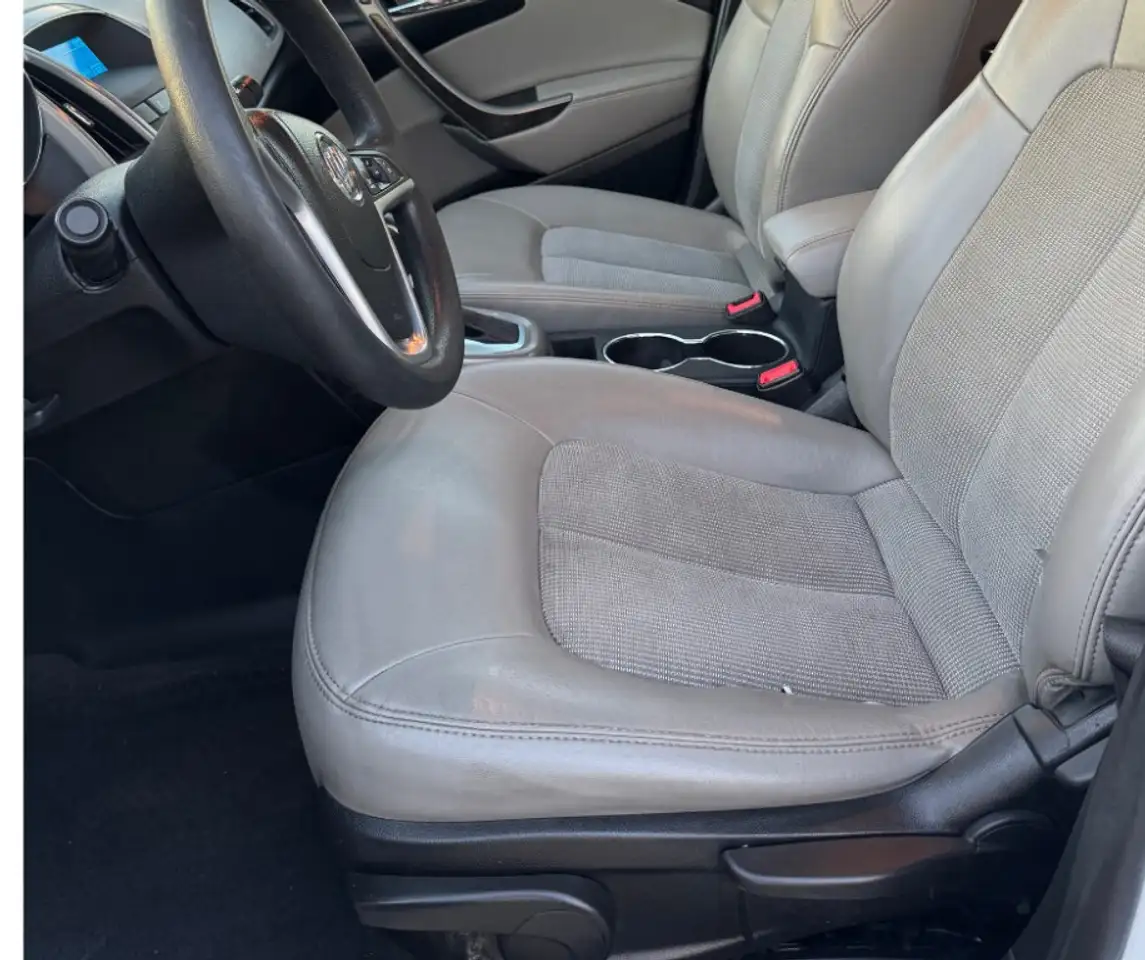 Buick Verano снимка Buick Verano