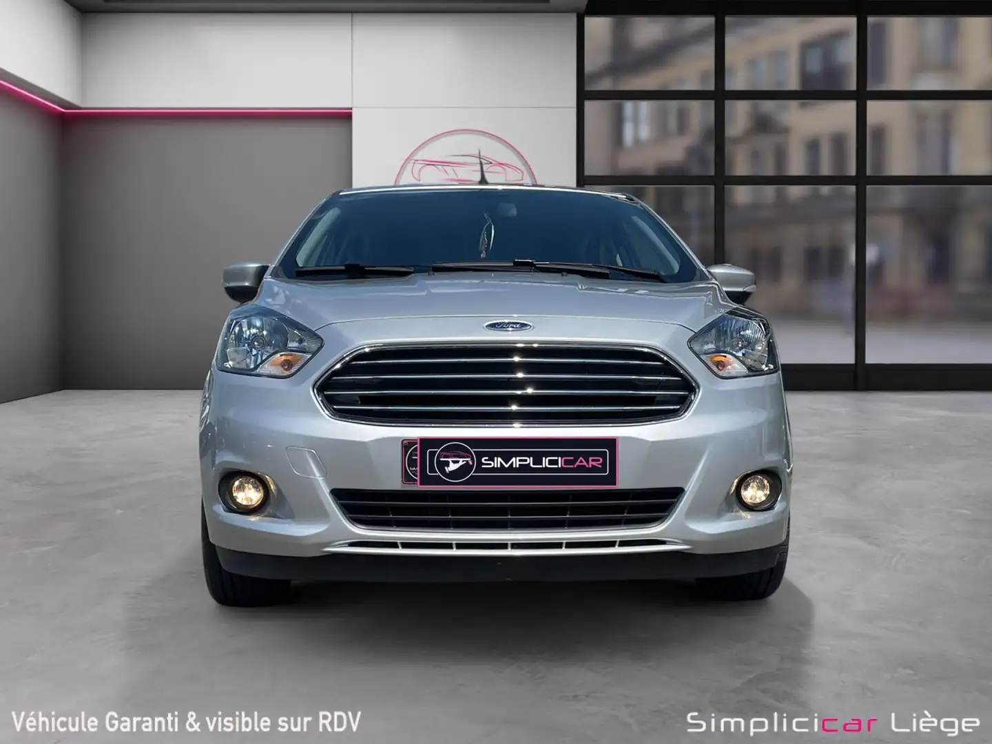 Ford Ka/Ka+ Ka+ 1.2i Essential *GARANTIE 12 MOIS* Grau - 2