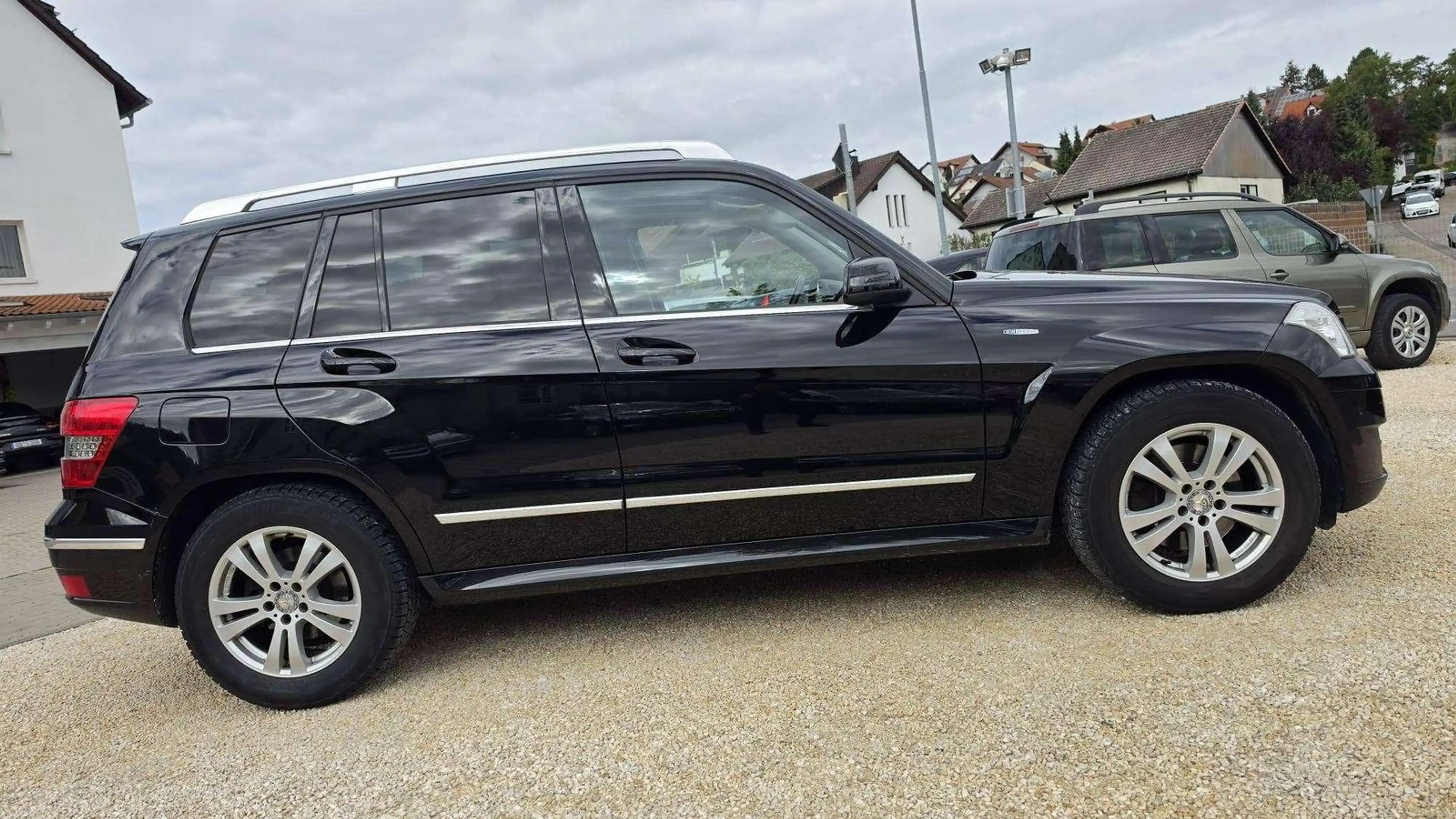 Mercedes-Benz GLK 350 4MATIC+TÜV+GARANTIE+PANO+LEDER+PARKSEN+KAMERA+AHK — photo 6