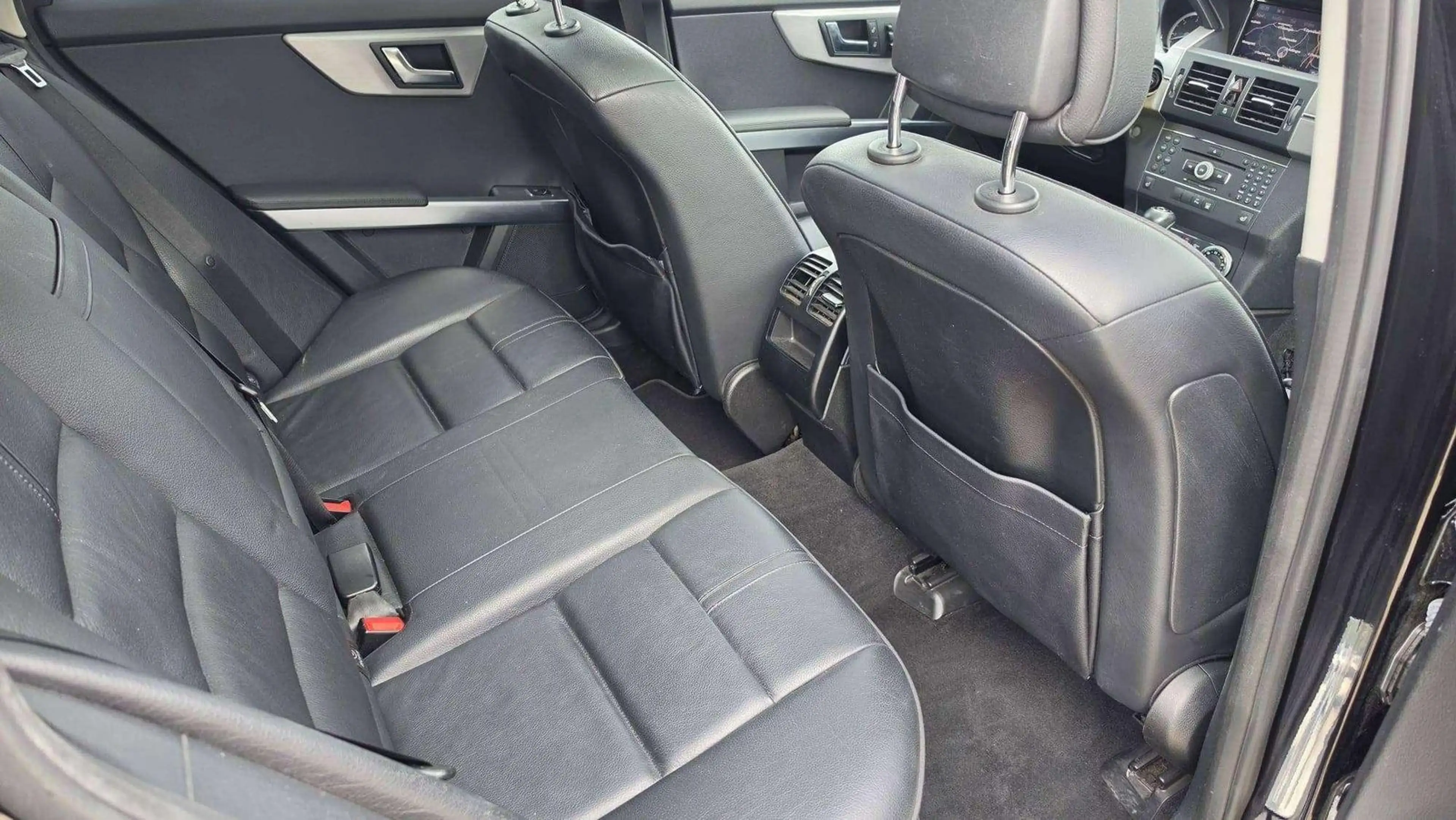 Mercedes-Benz GLK 350 4MATIC+TÜV+GARANTIE+PANO+LEDER+PARKSEN+KAMERA+AHK — photo 23