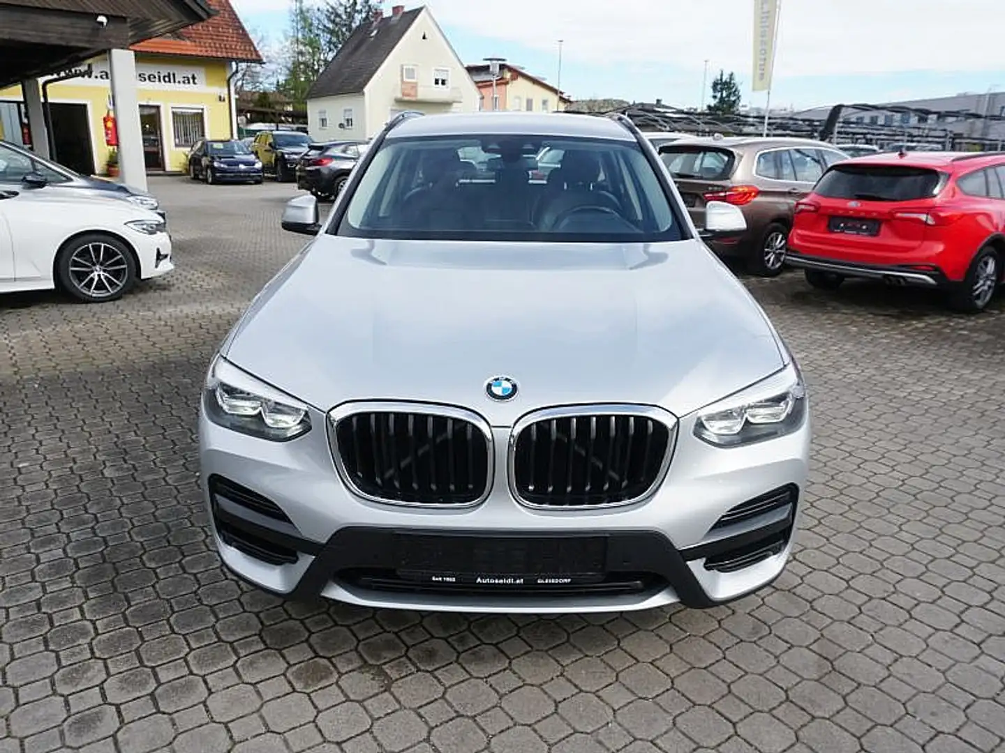 BMW X3 X3 sDrive 18d Aut. *NAVI* Srebrny - 2