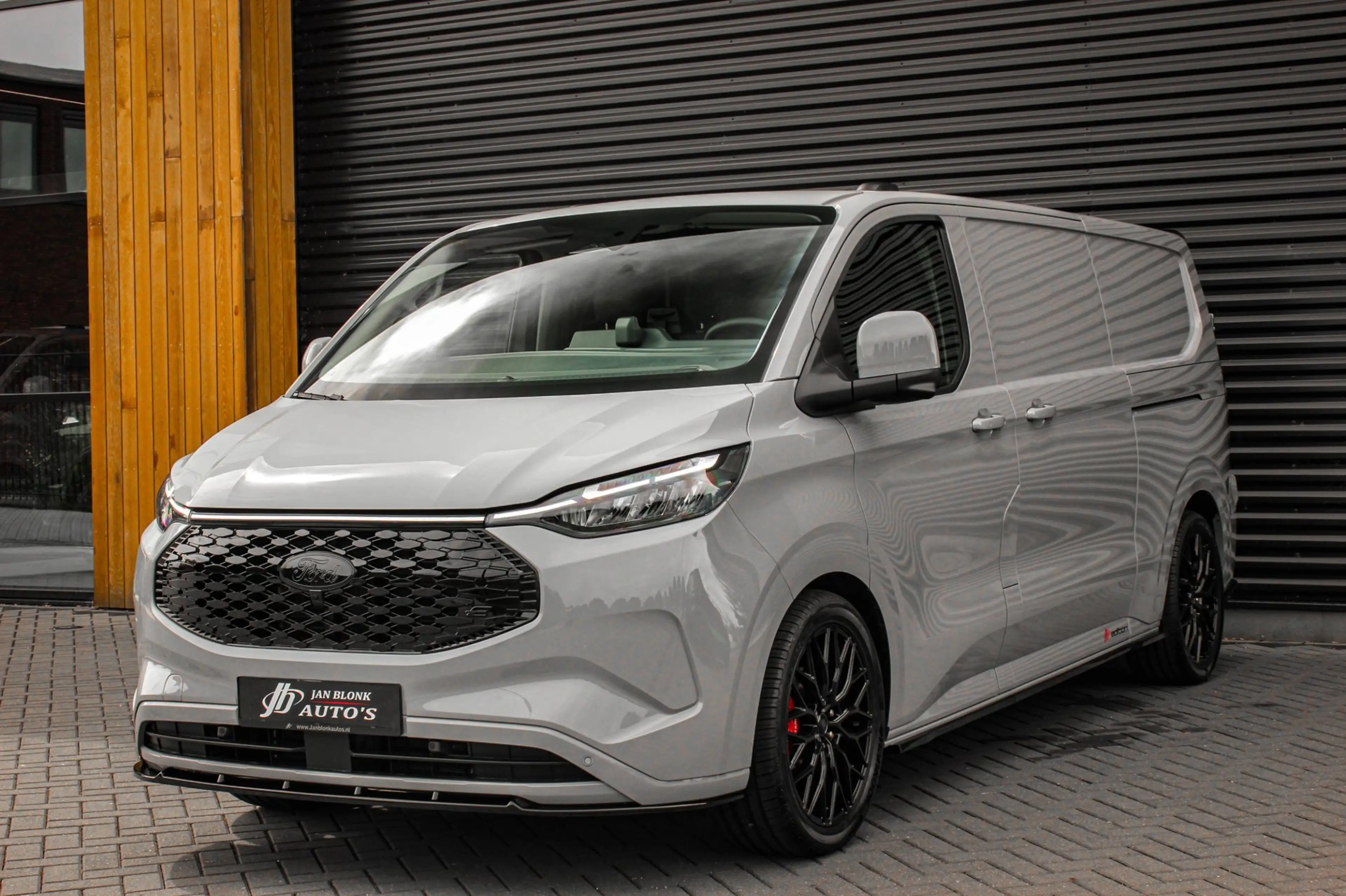 Ford E-Transit Cust. 340 L2H1 Limited 71kWh 218PK / JB- EDITON / — photo 11