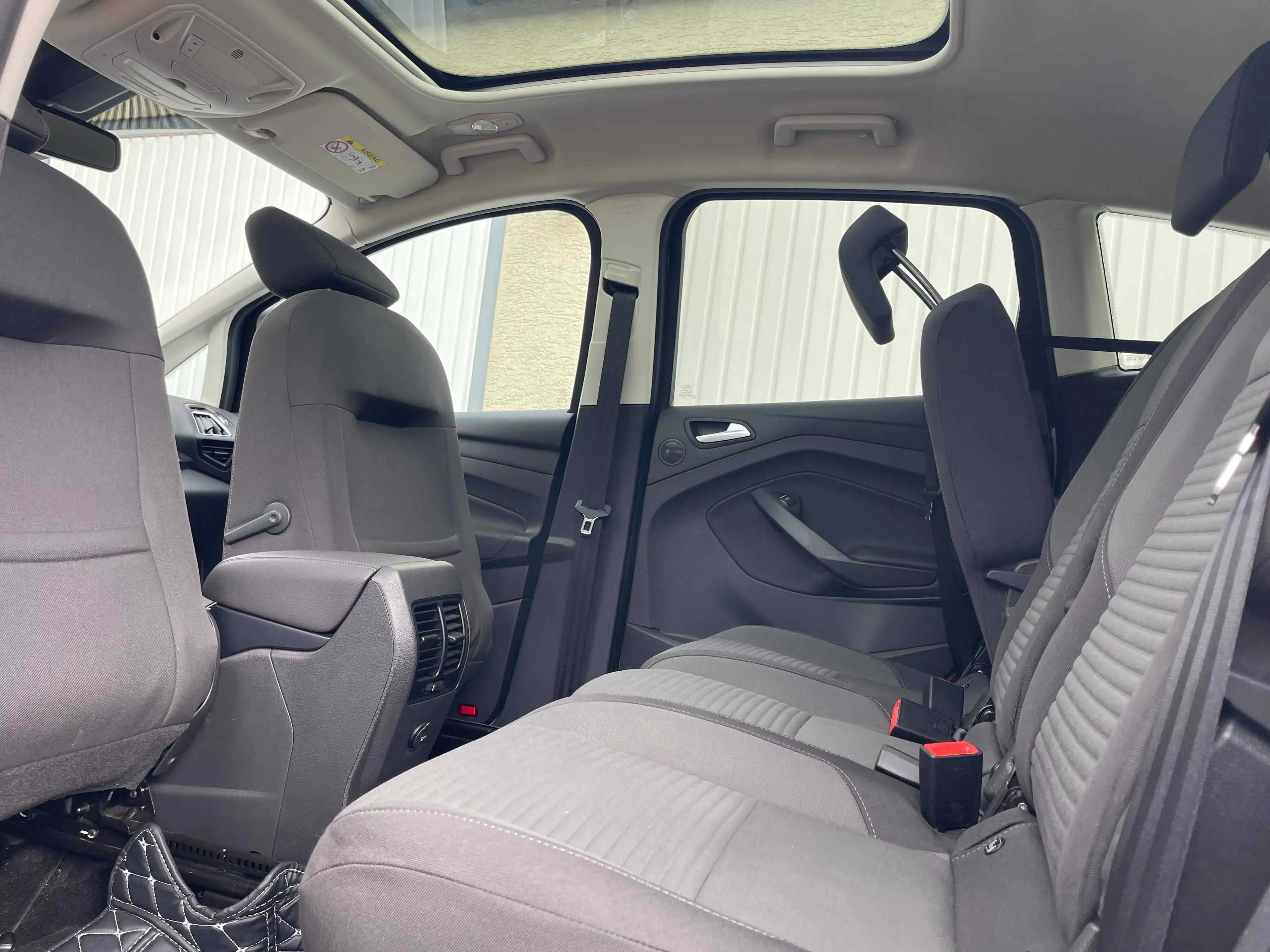 Ford C-Max TITANIUM PANORAMA KEYLESS KAMERA PDC NAVI MEDIA LED TEMPOMAT — photo 15