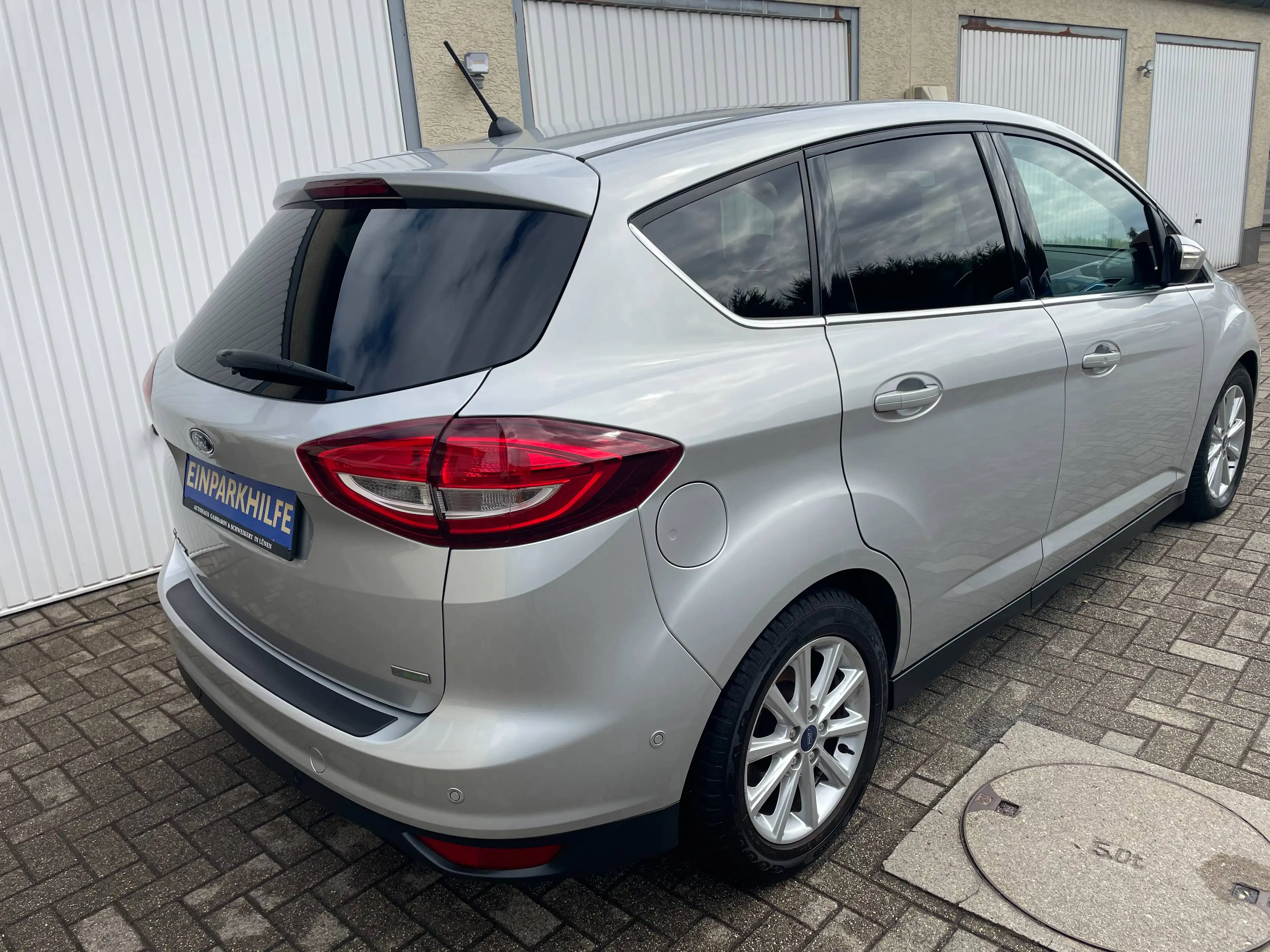 Ford C-Max TITANIUM PANORAMA KEYLESS KAMERA PDC NAVI MEDIA LED TEMPOMAT — photo 6