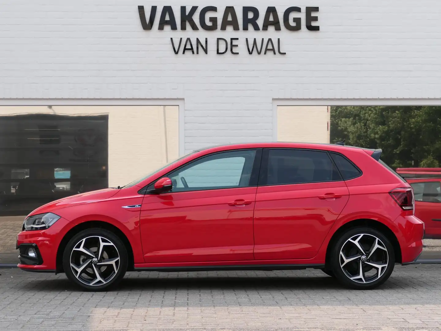 Volkswagen Polo 1.0 TSI R-line | Achteruitrijcamera | Apple-/Andro Rood - 2